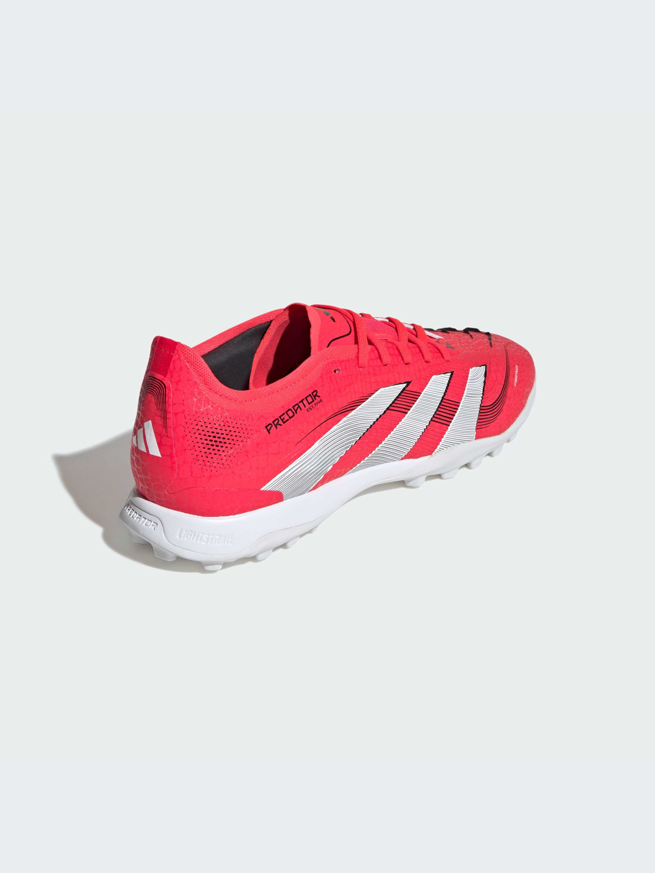 Кроссовки Adidas Predator модель ID3764-KZ Фото