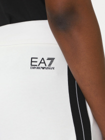Шорты EA7 модель 7W000176-AF12643-U0002 Фото