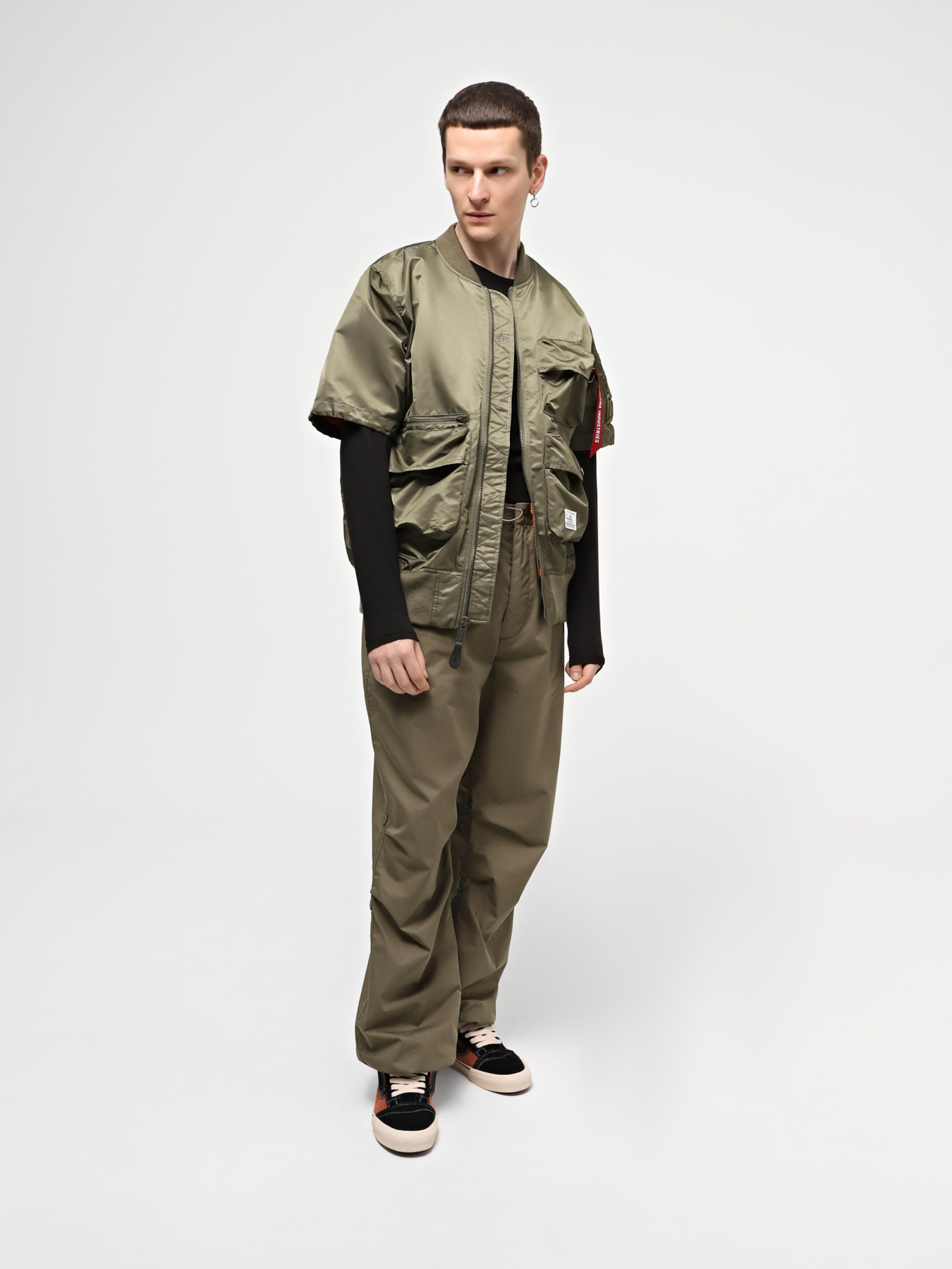 Куртки и дубленки Alpha Industries модель UJL54000C1_359 Куртки и дубленки Alpha Industries модель UJL54000C1_359 Фото