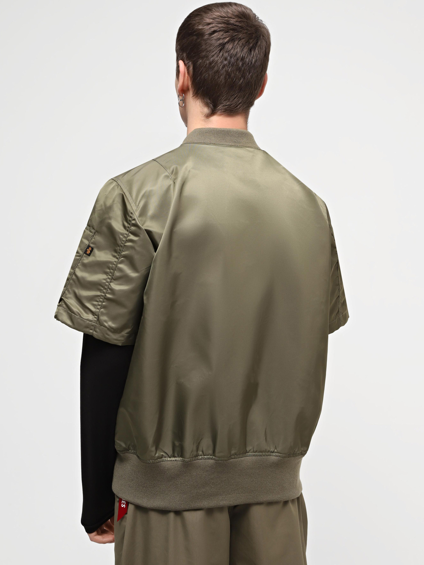 Куртки и дубленки Alpha Industries модель UJL54000C1_359 Куртки и дубленки Alpha Industries модель UJL54000C1_359 Фото