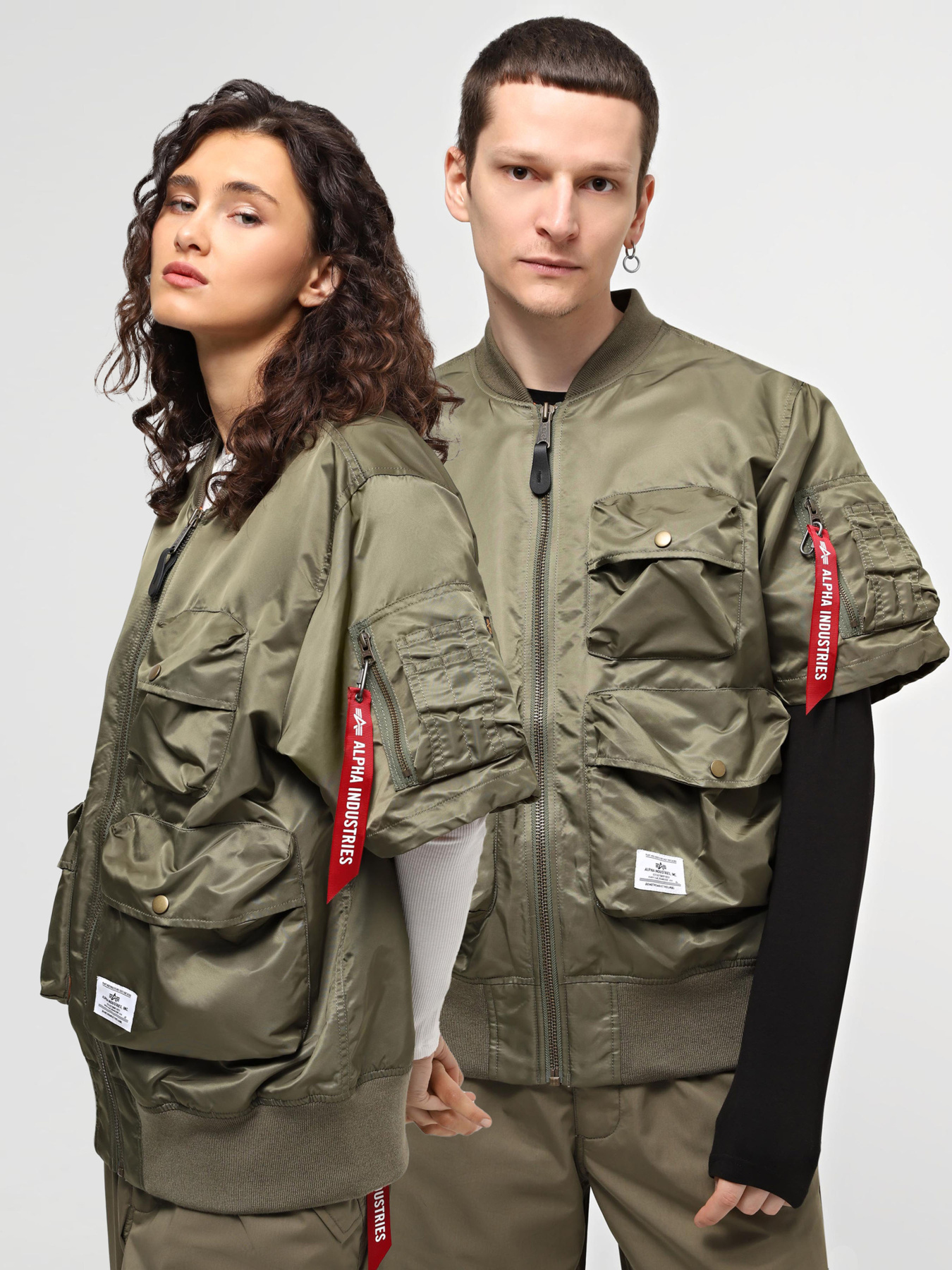 Куртки и дубленки Alpha Industries модель UJL54000C1_359 Куртки и дубленки Alpha Industries модель UJL54000C1_359 Фото