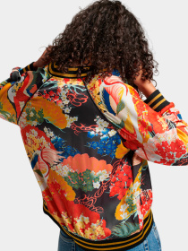 Куртки и дубленки Superdry модель W5011475A8XY Фото