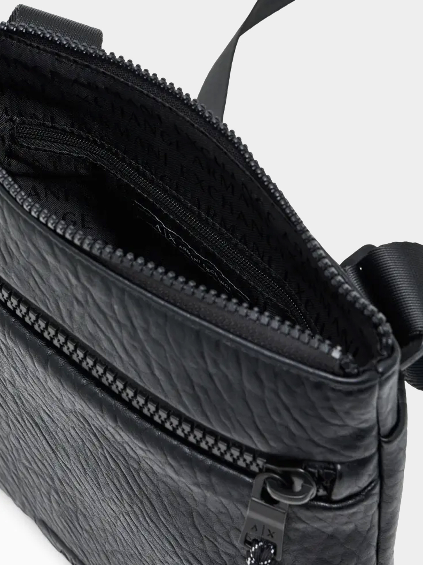 Сумки Armani Exchange модель XM000852-AF12967-UC001 Фото