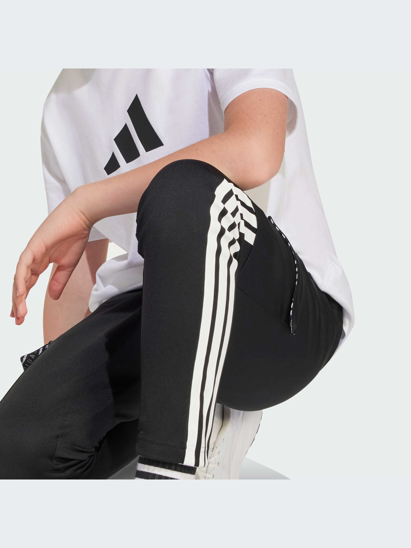Брюки Adidas Tiro модель KA3358-KZ Фото