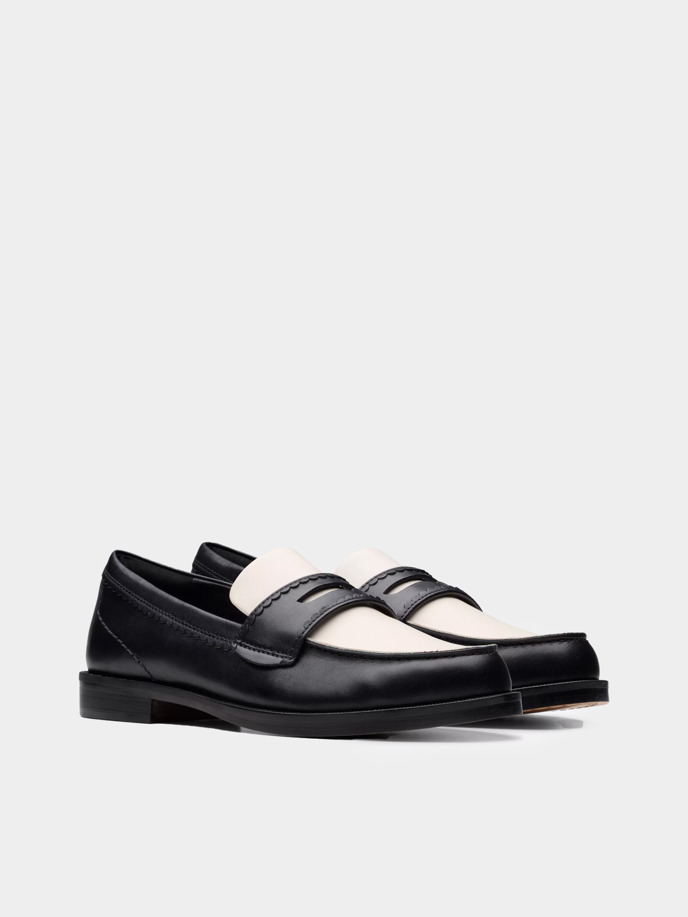 Туфли и лоферы Clarks модель 26181270 Фото