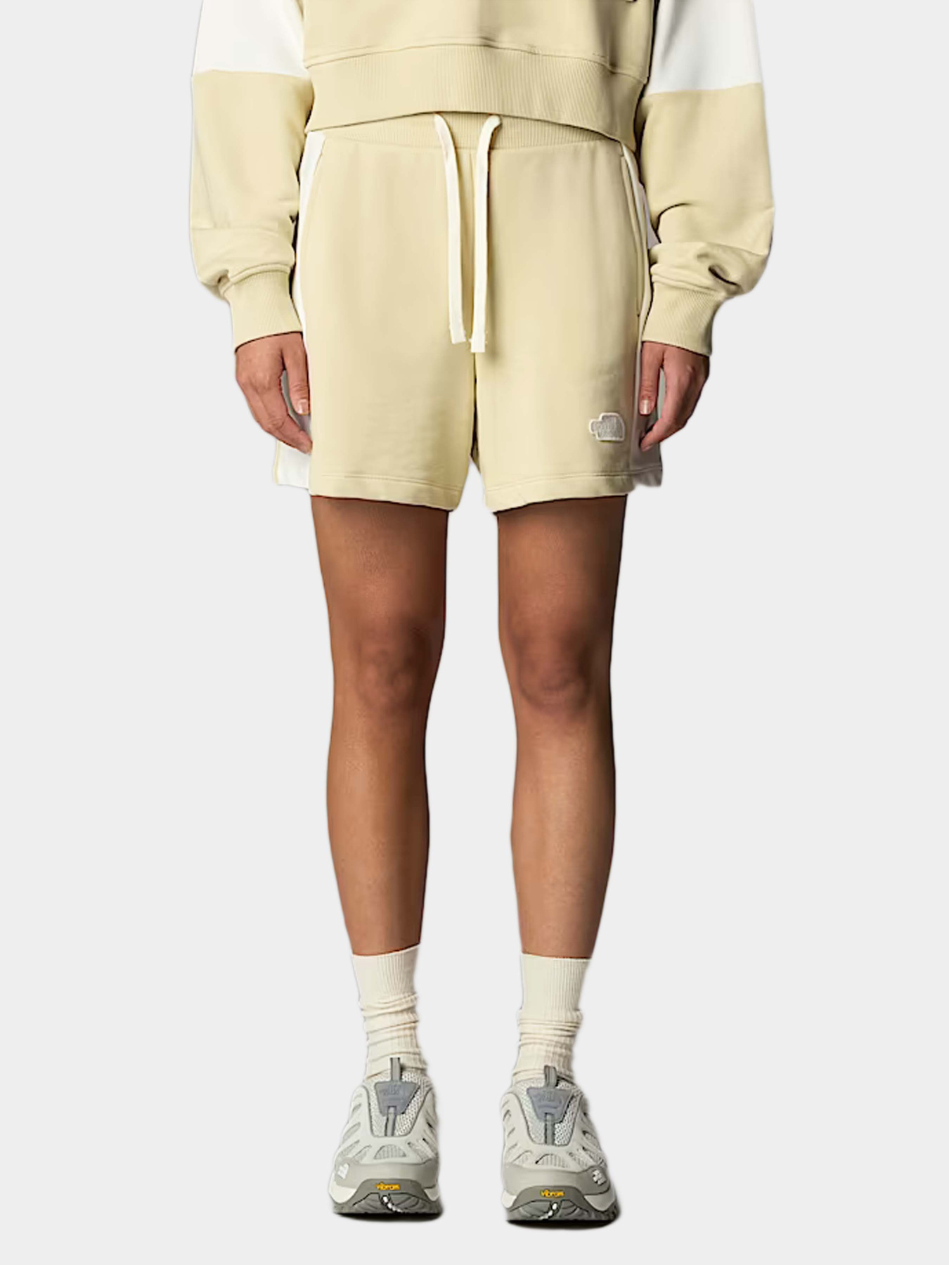 Шорты The North Face модель NF0A8C273X41 Фото