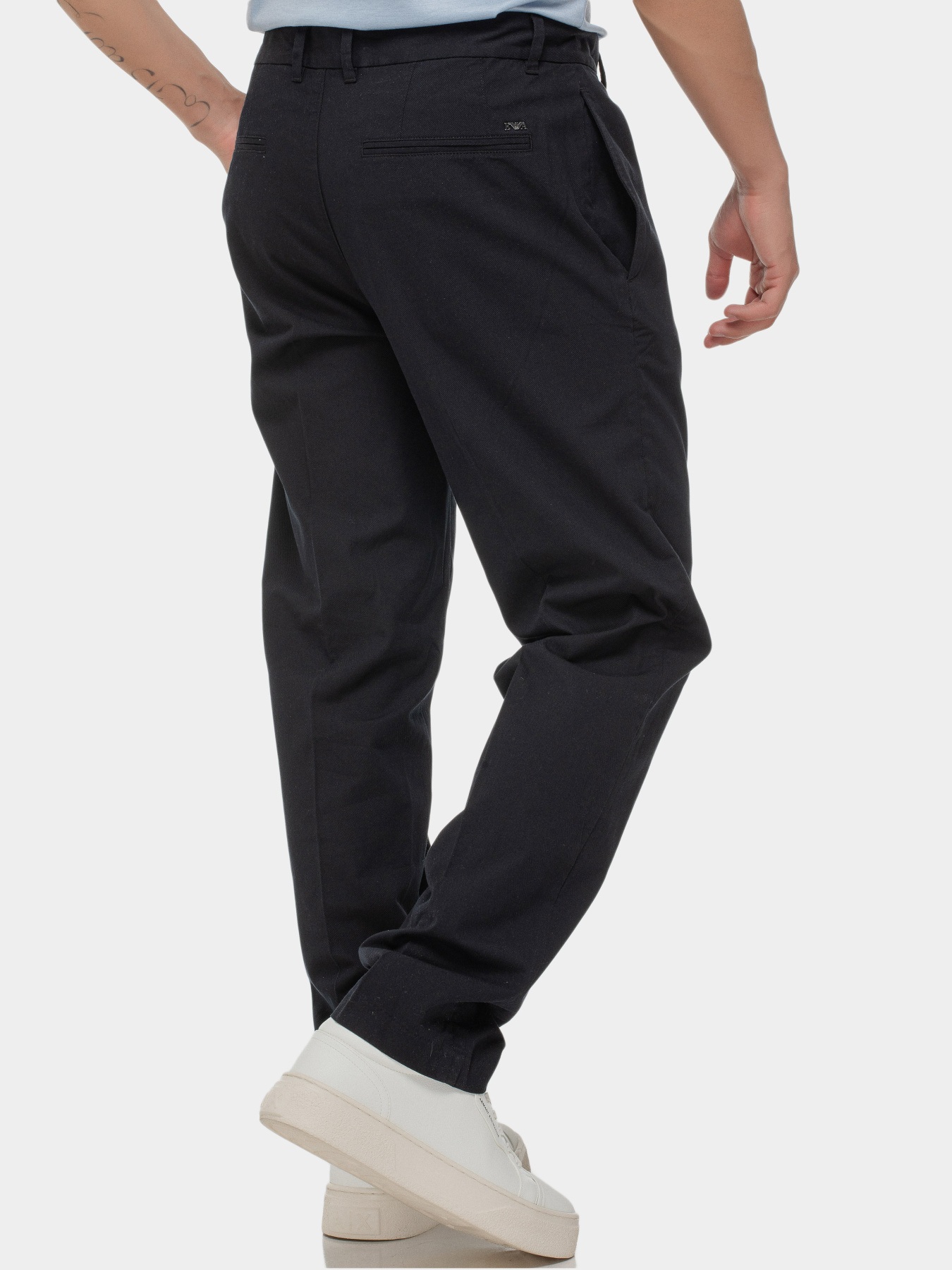Брюки Emporio Armani модель EM001505-AF13784-UC001 Брюки Emporio Armani модель EM001505-AF13784-UC001 Фото