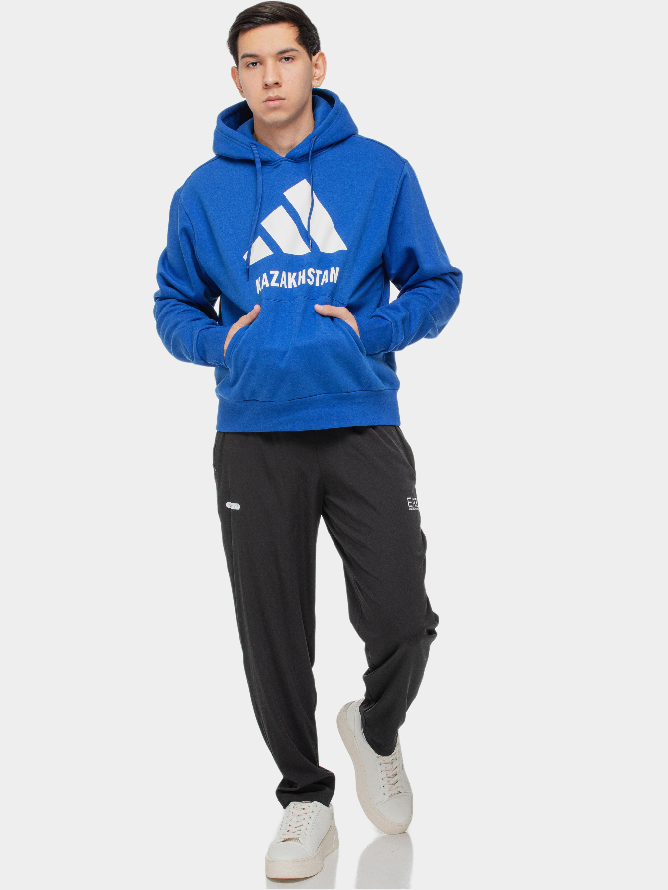 Худи и свитшоты Adidas модель JN3935 Фото