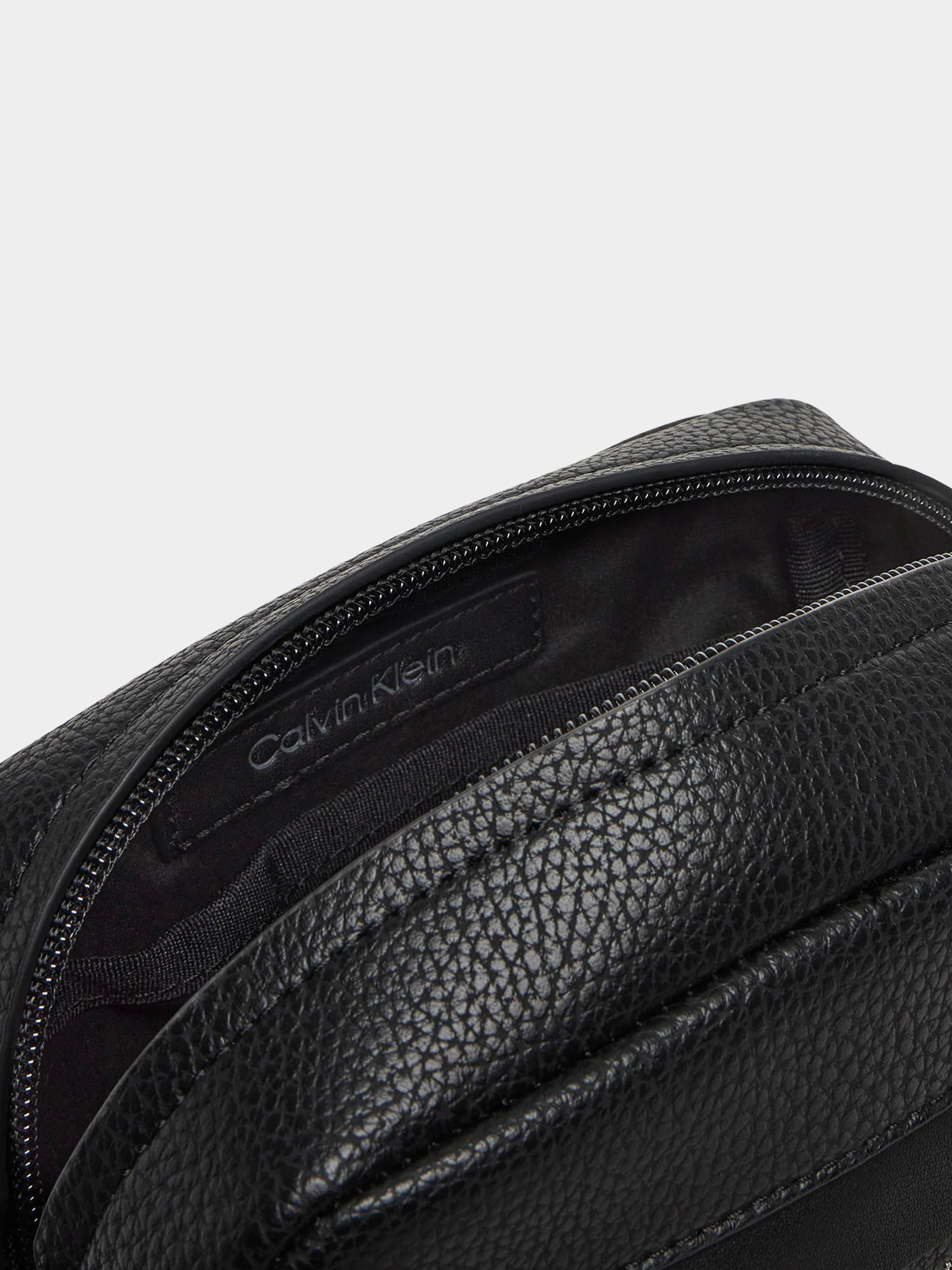 Сумки Calvin Klein модель K50K512882-BEH Фото