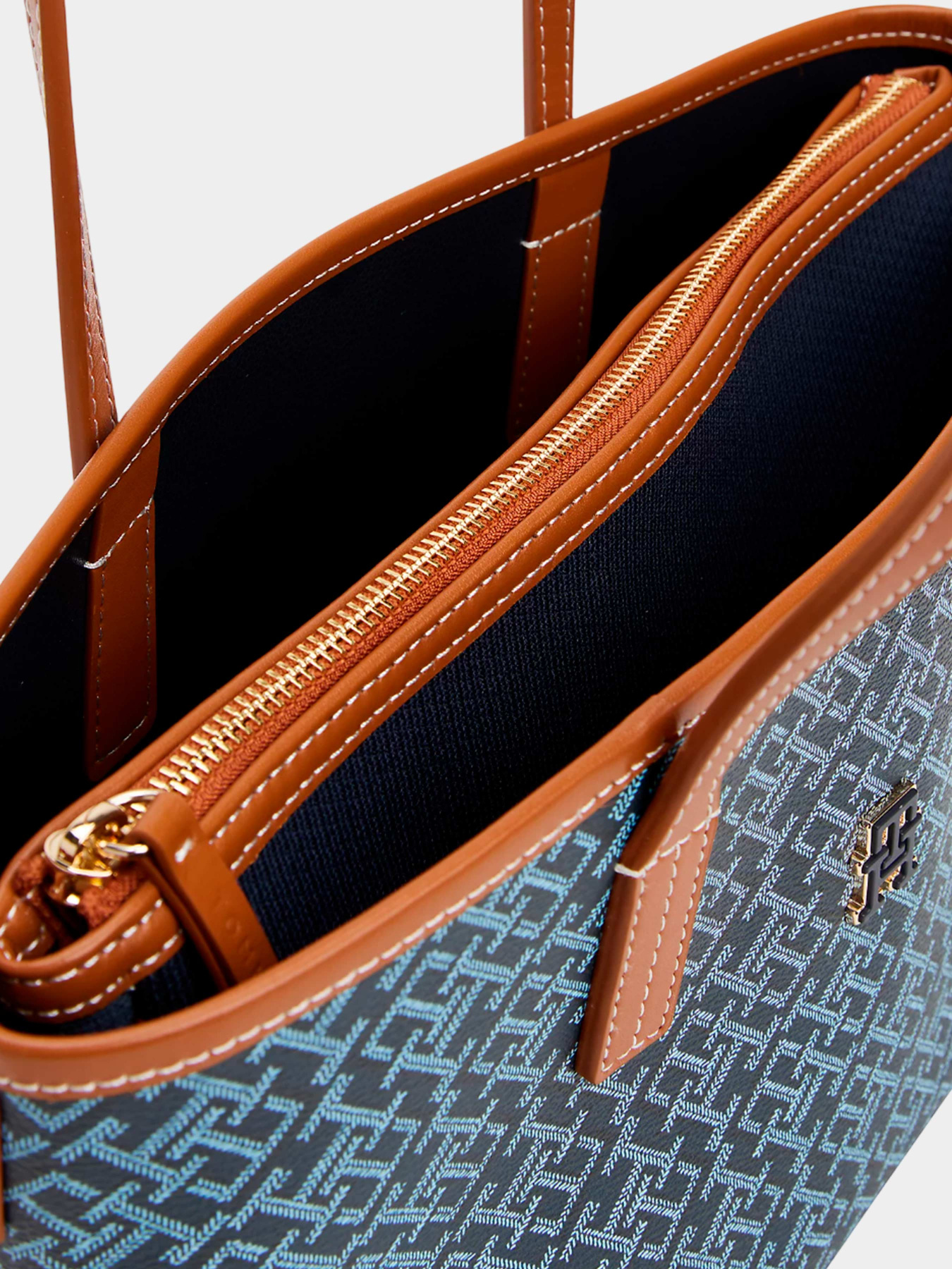 Сумки Tommy Hilfiger модель AW0AW17415-DW6 Фото
