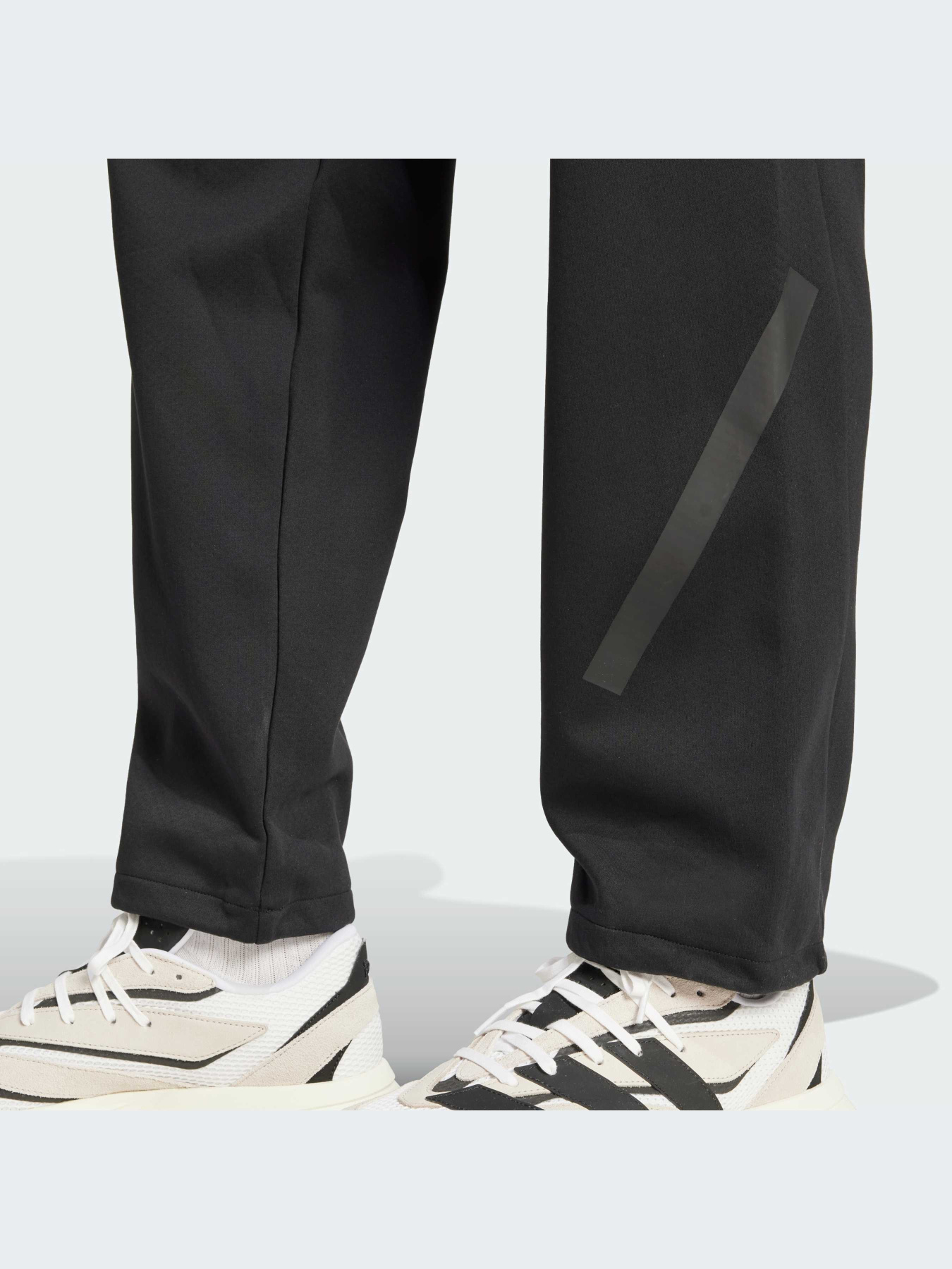 Брюки Adidas ZNE модель JC5478-KZ Фото