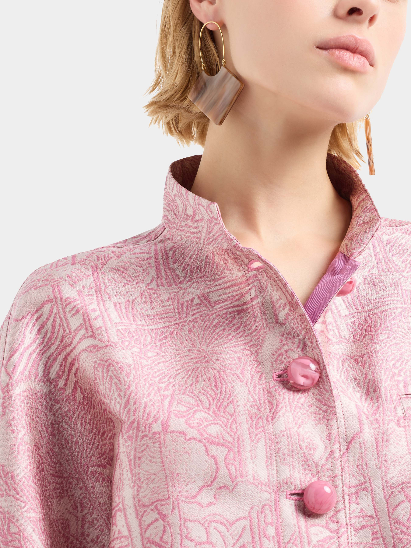 Куртки и дубленки Emporio Armani модель EW001548-TE13445-F4027 Фото