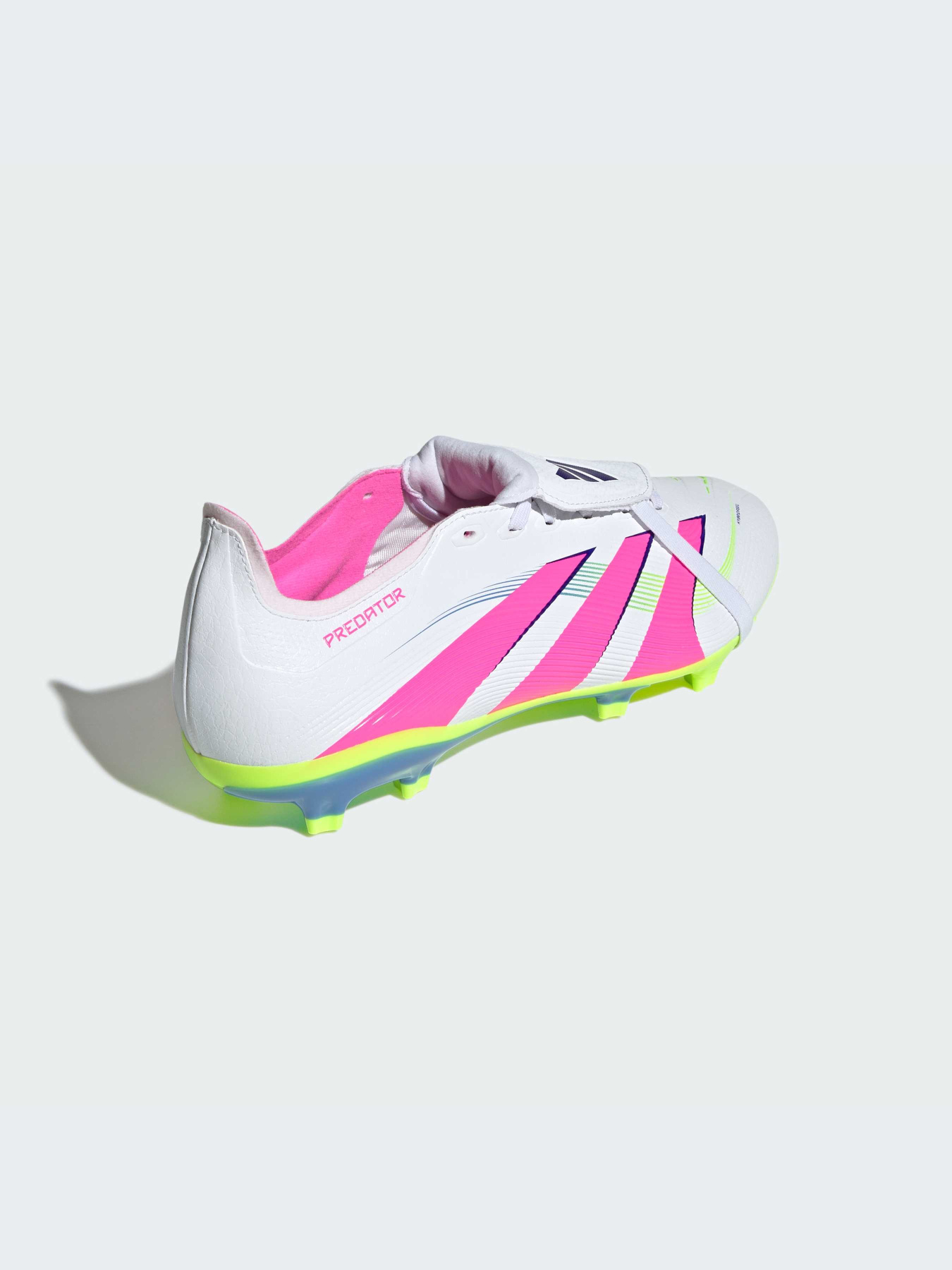 Кроссовки Adidas Predator модель ID1320-KZ Фото
