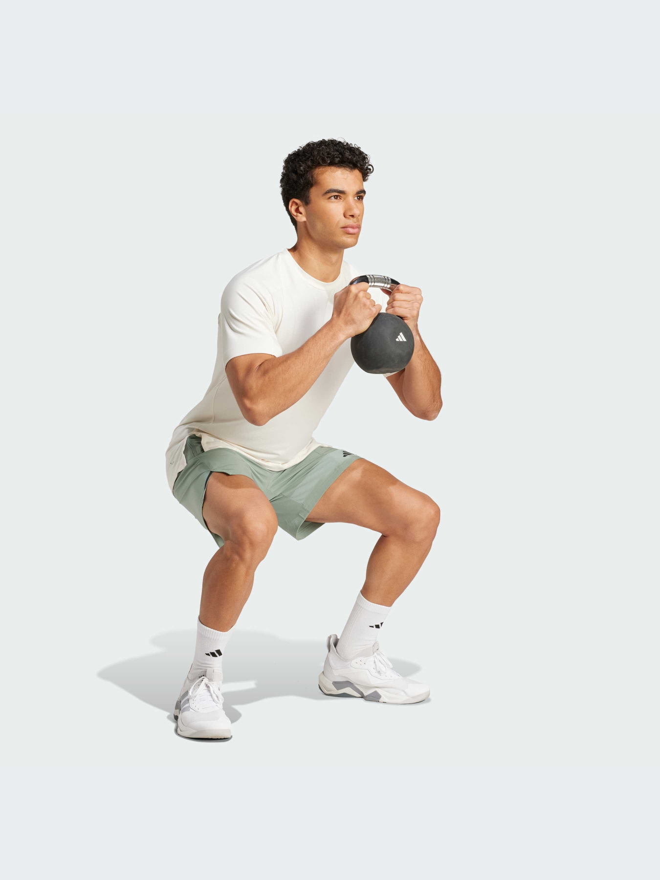 Шорты Adidas модель JI8138-KZ Фото