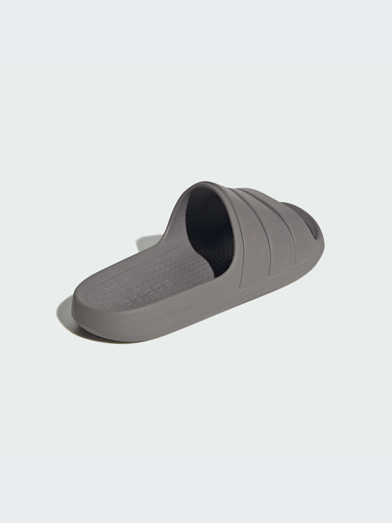 Шлёпанцы Adidas Adilette модель JP5680-KZ Шлёпанцы Adidas Adilette модель JP5680-KZ Фото