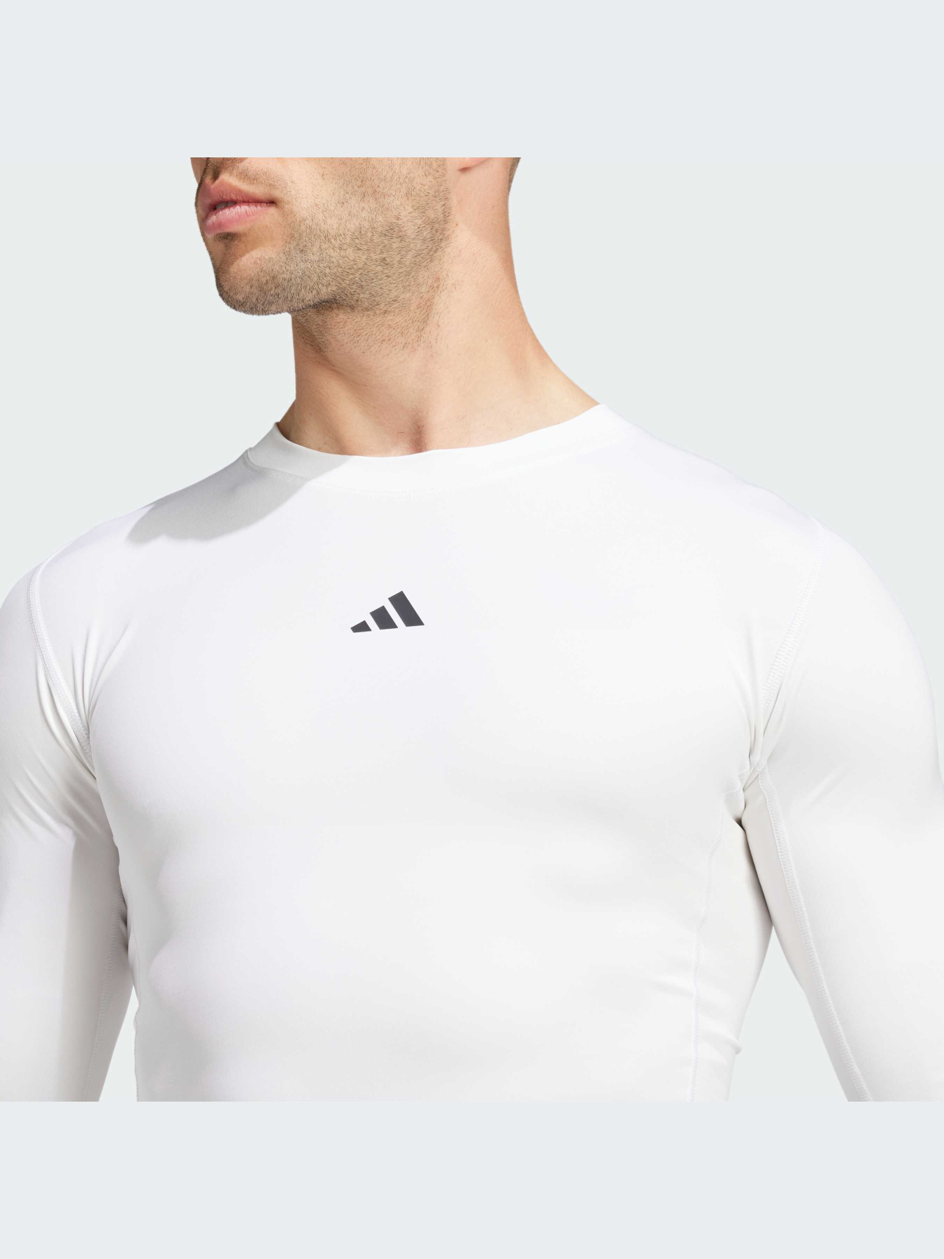 Худи и свитшоты Adidas Clima модель JE6703-KZ Фото