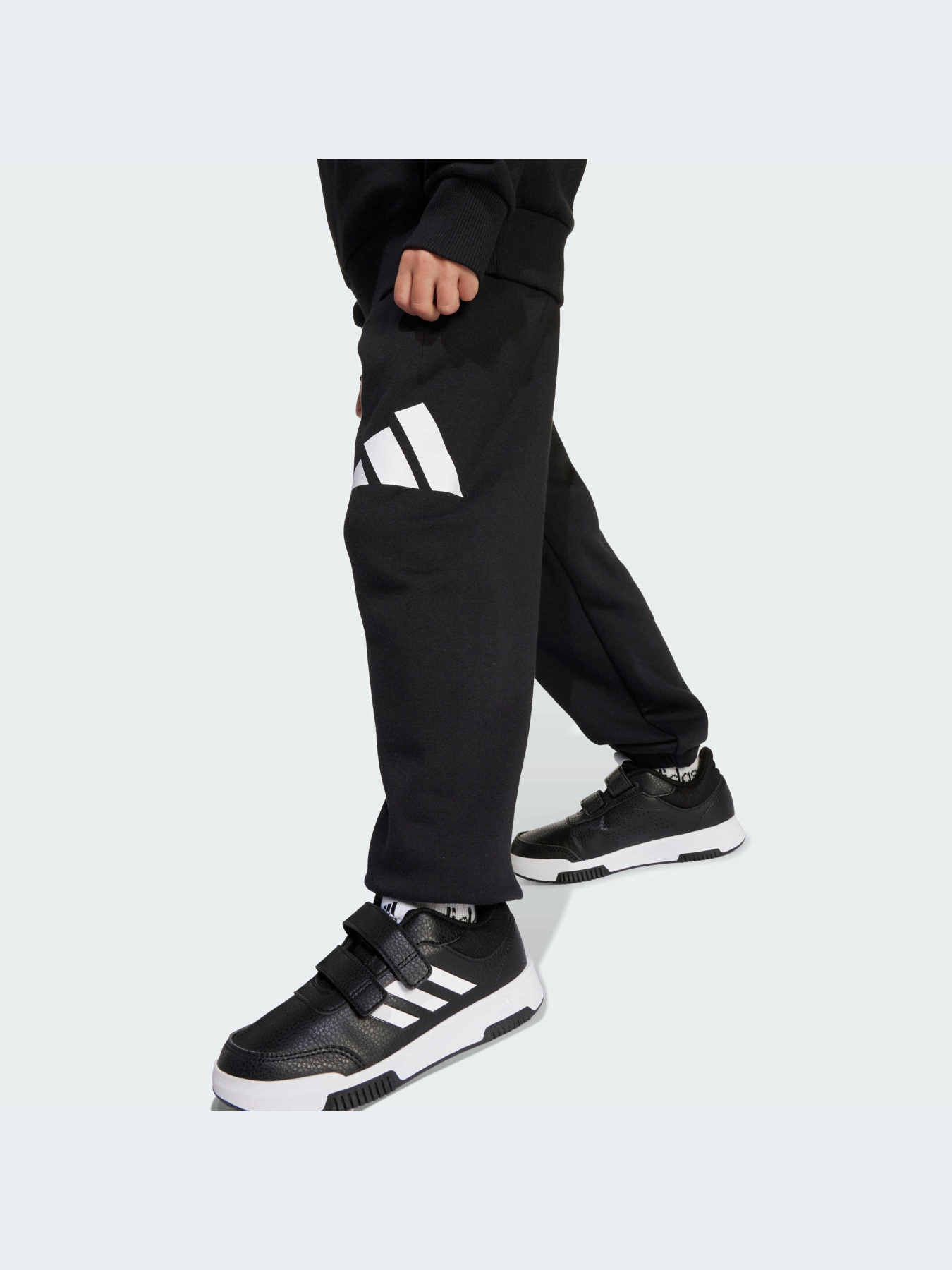 Костюмы Adidas модель JW2438-KZ Фото