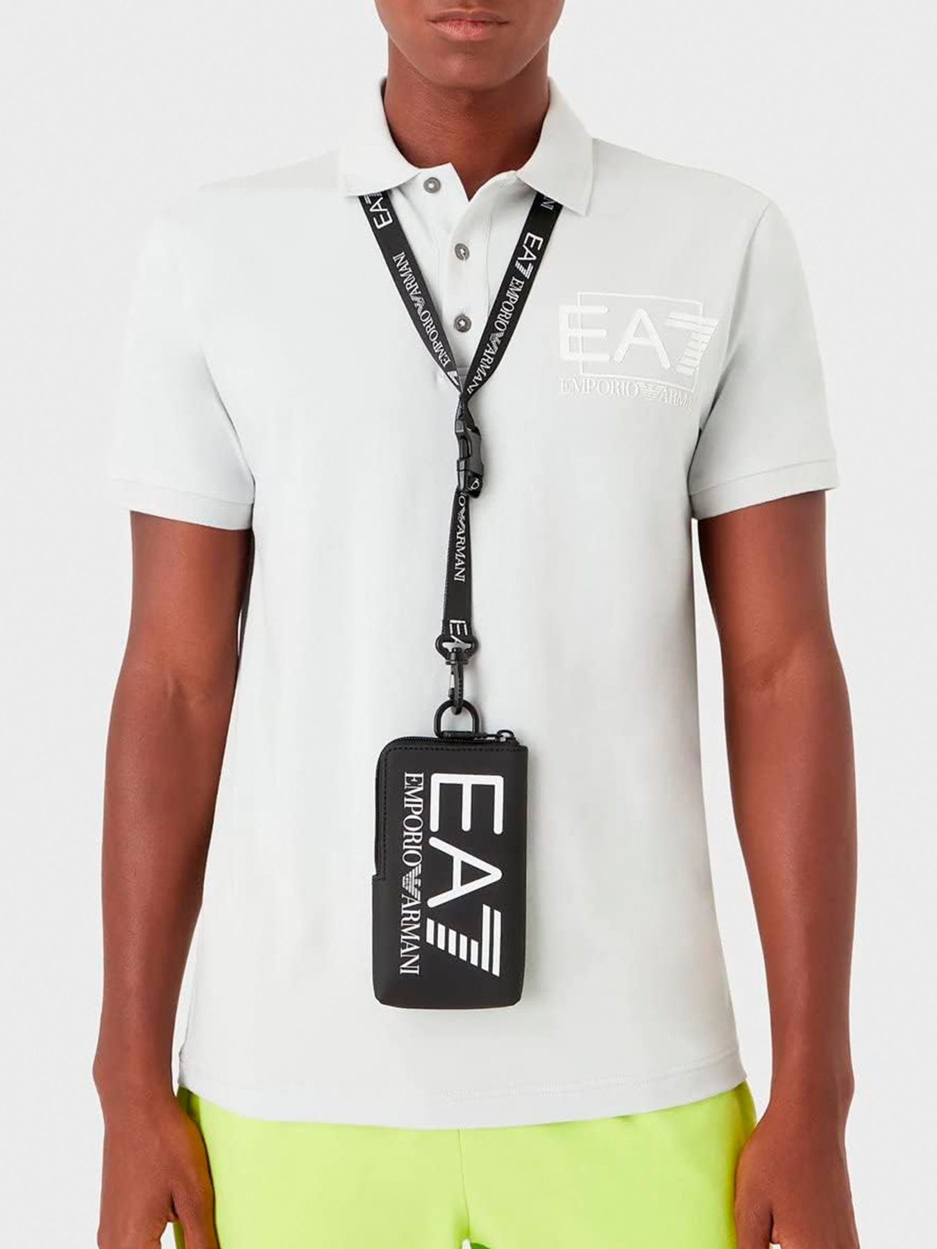 Аксессуары для смартфонов EA7 модель 245102-3R910-95020 Фото