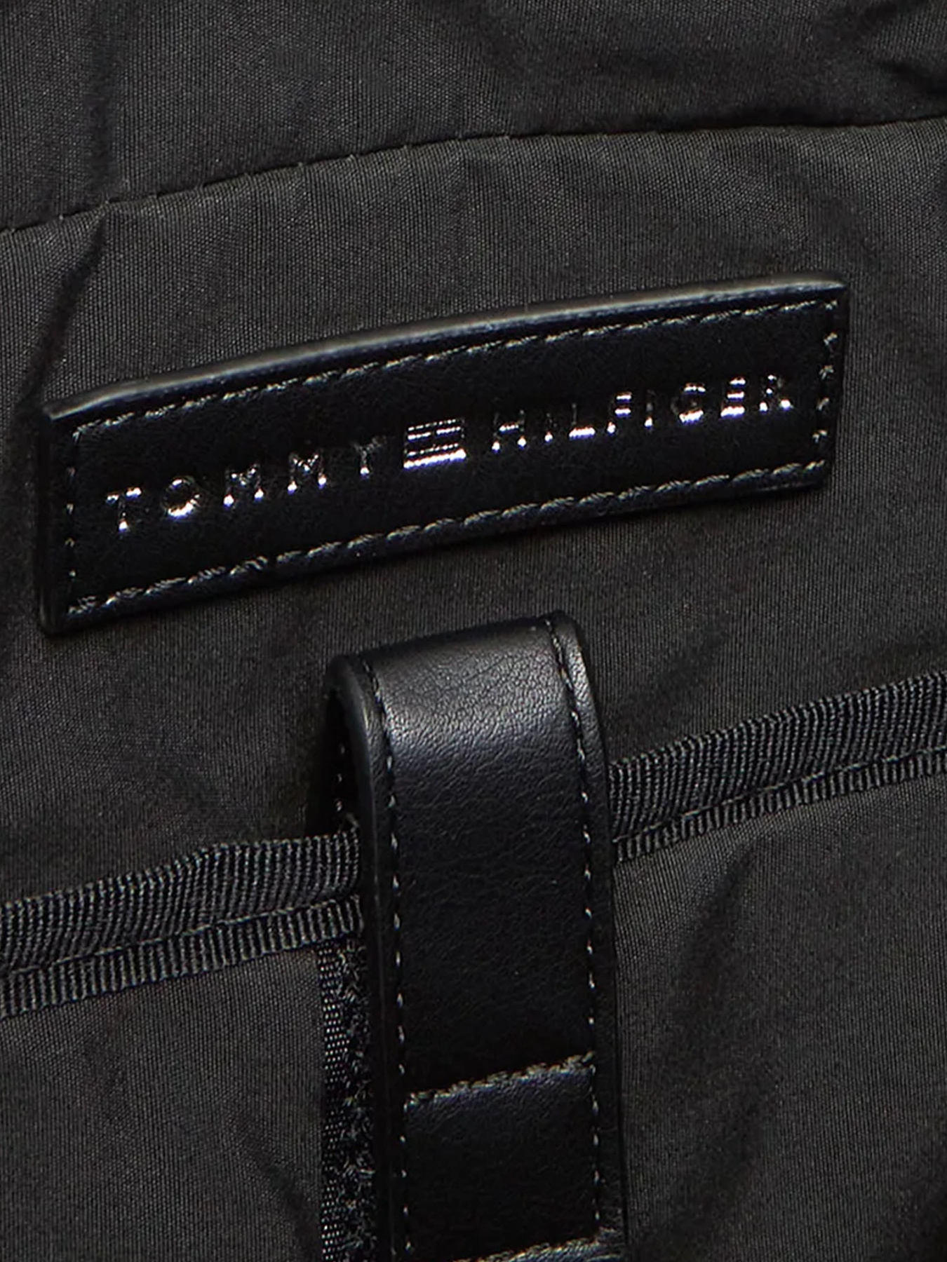 Сумки Tommy Hilfiger модель AM0AM13222-BDS Фото