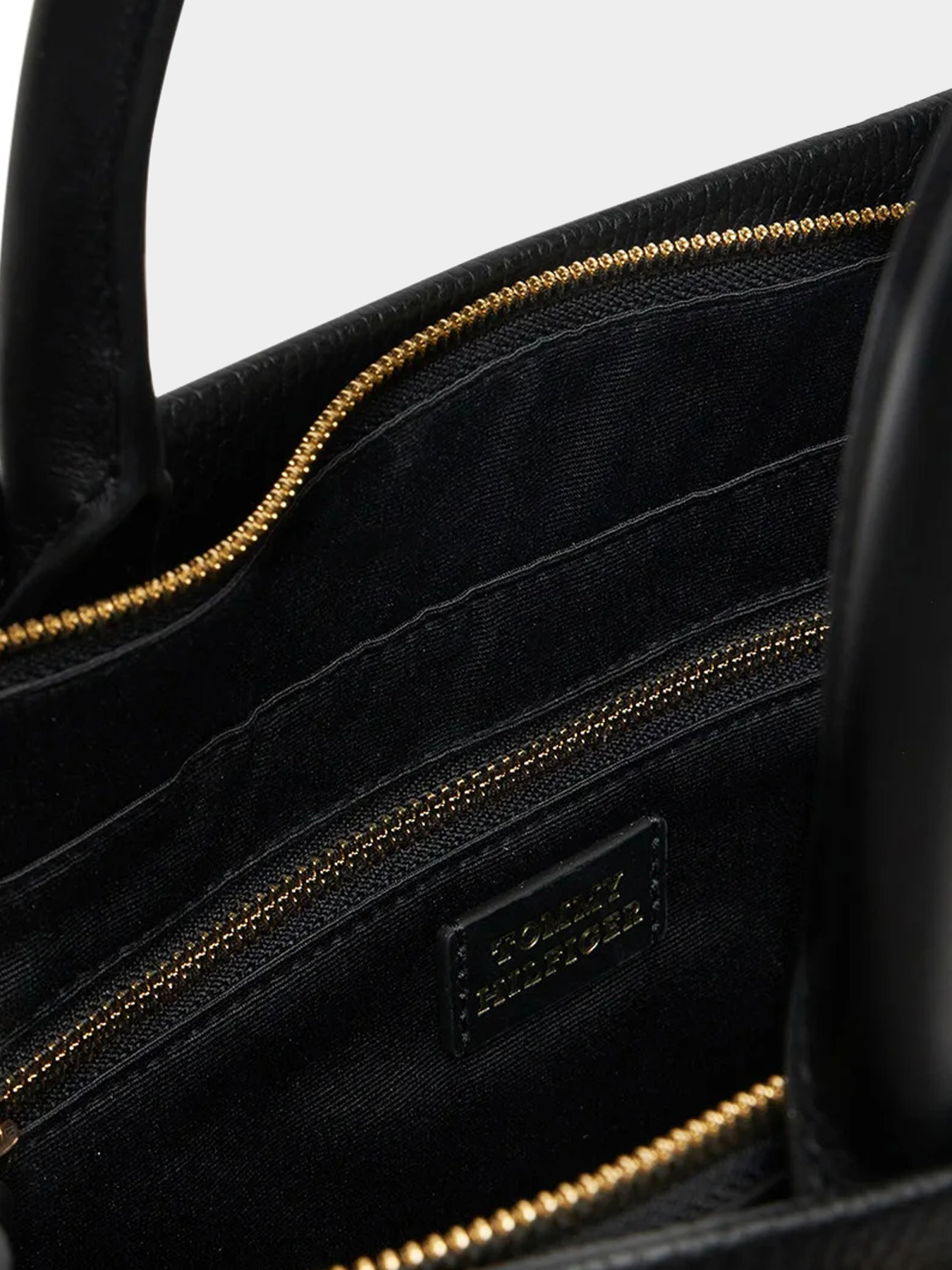 Сумки Tommy Hilfiger модель AW0AW17185-BDS Фото