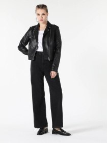 Куртки и дубленки Colin’s модель CL1055737_BLK Фото