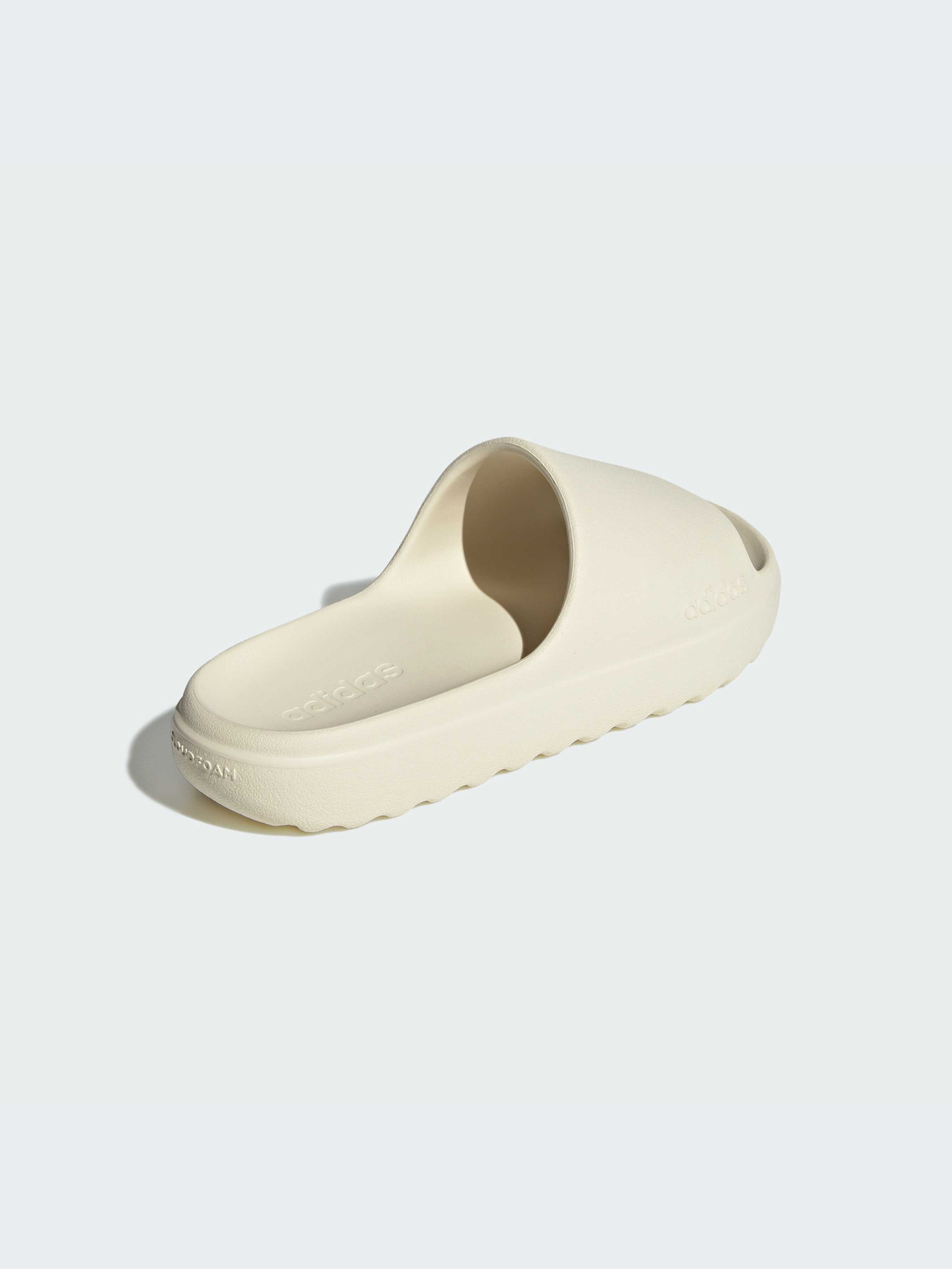 Шлёпанцы Adidas Adilette модель JP9578-KZ Шлёпанцы Adidas Adilette модель JP9578-KZ Фото