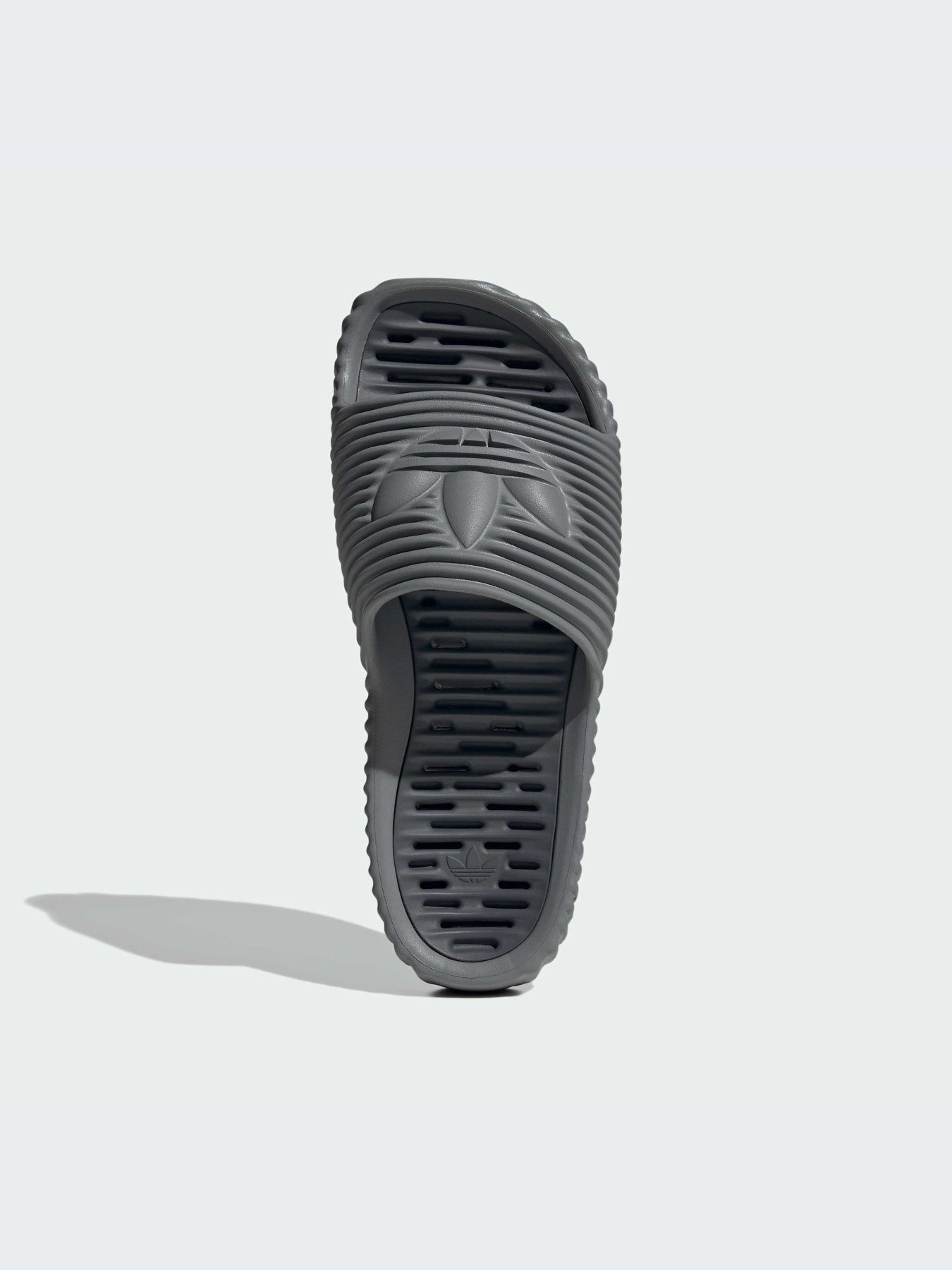 Шлёпанцы Adidas Adilette модель JR3614-KZ Шлёпанцы Adidas Adilette модель JR3614-KZ Фото