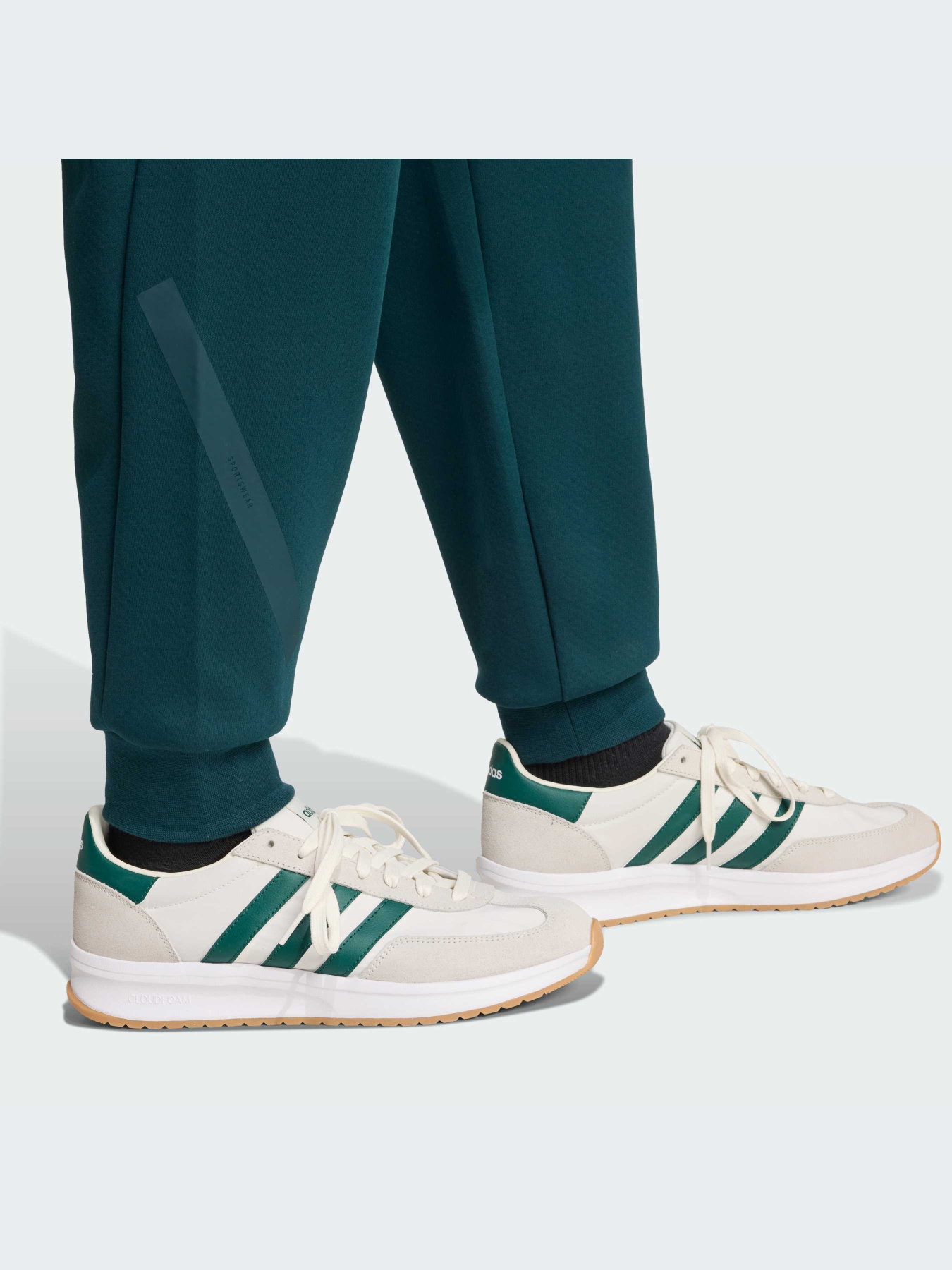 Брюки Adidas ZNE модель JW4724-KZ Фото