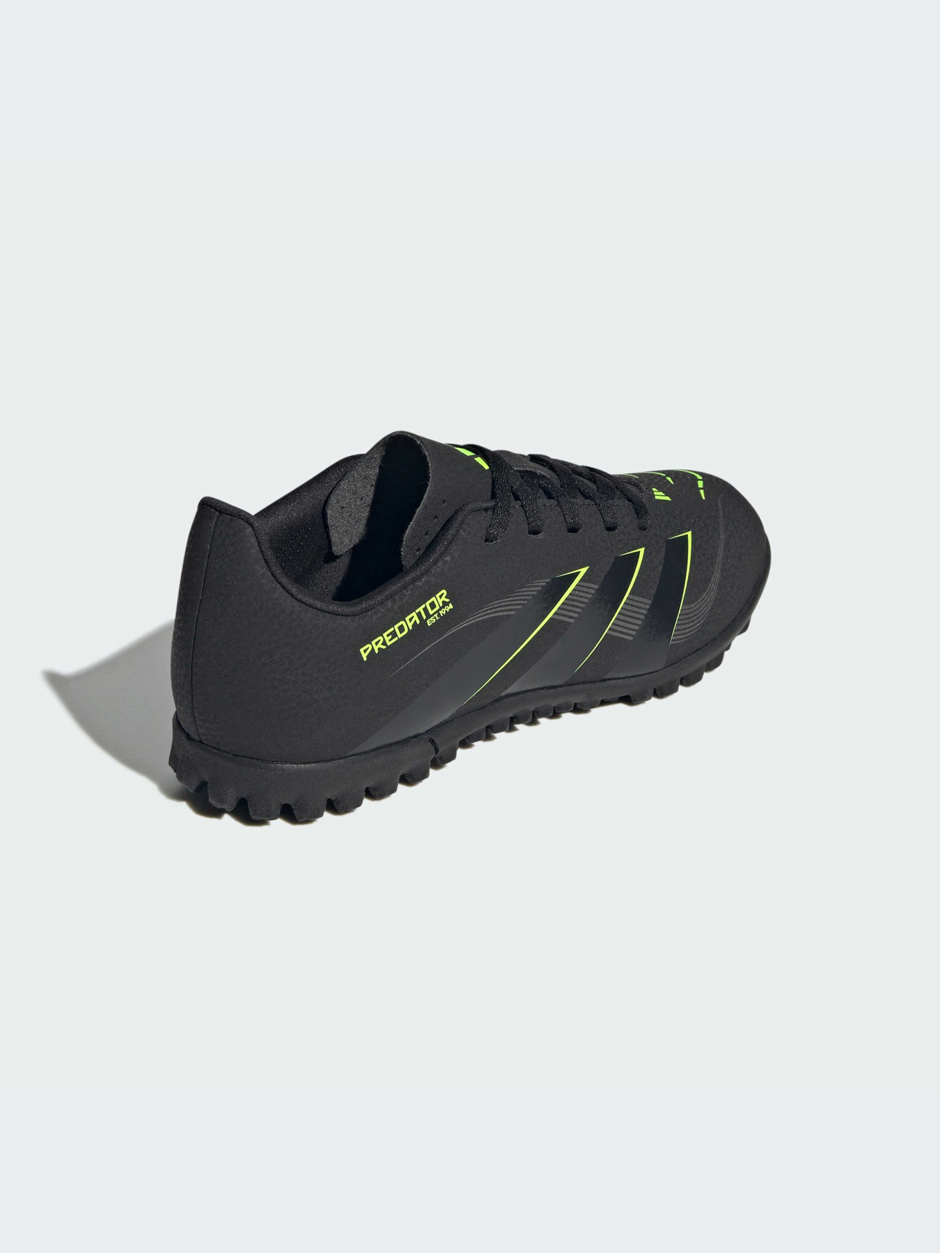 Кроссовки Adidas Predator модель JH8863-KZ Фото