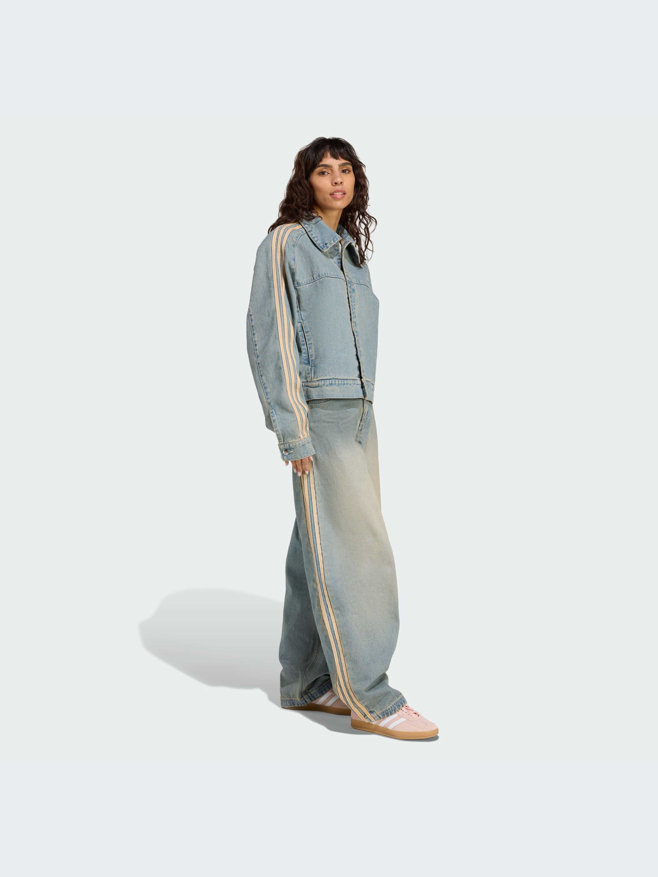 Куртки и дубленки Adidas модель JY2872-KZ Фото