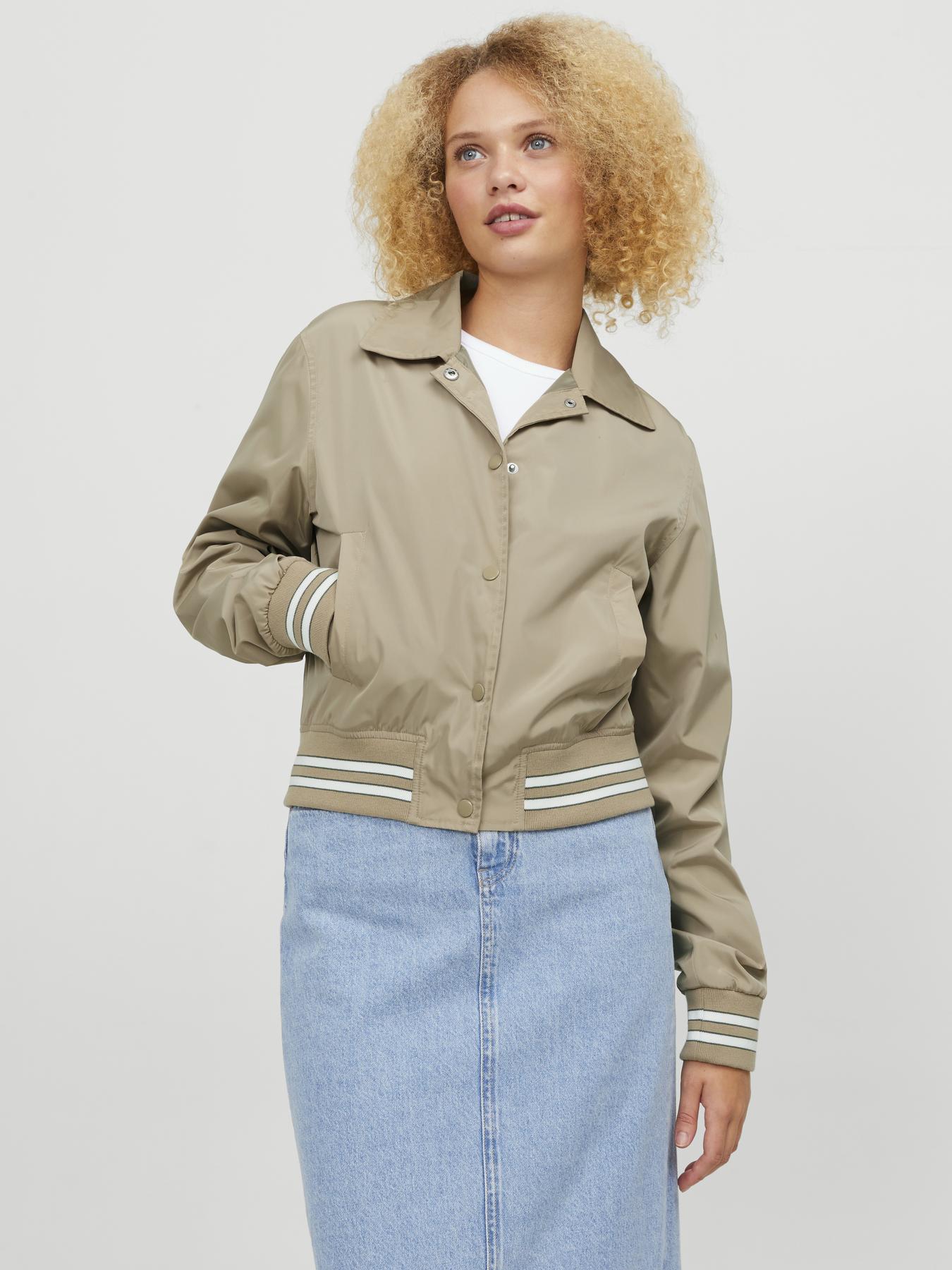 Куртки и дубленки JACK & JONES модель 12248534_Cornstalk Фото