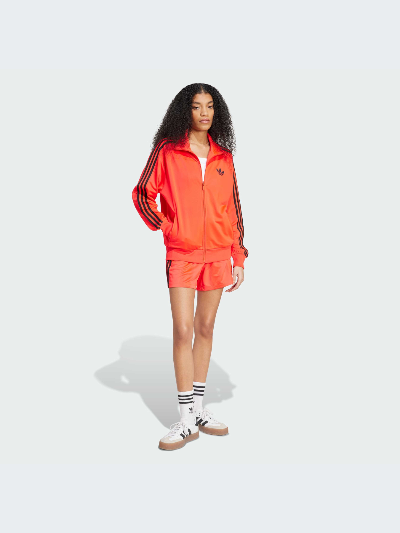 Худи и свитшоты Adidas Adicolor модель JW3663-KZ Фото