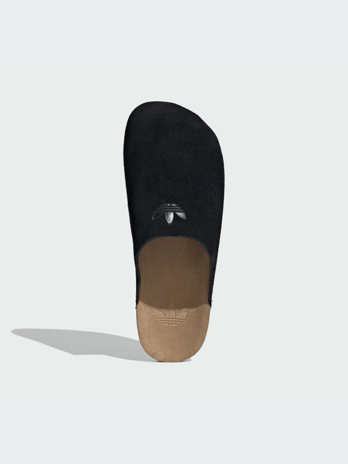 Шлёпанцы Adidas модель JQ4367-KZ Шлёпанцы Adidas модель JQ4367-KZ Фото