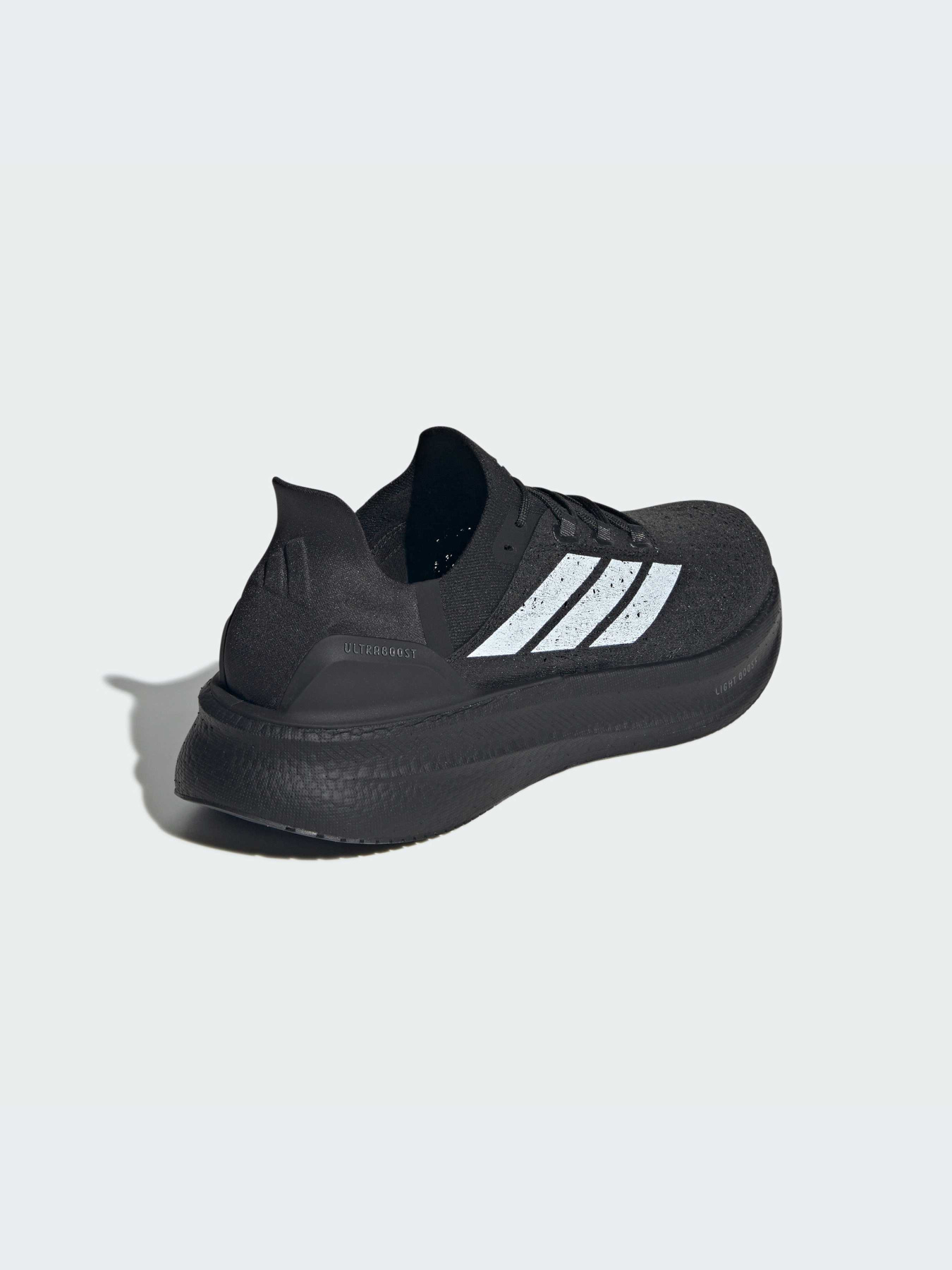 Кроссовки Adidas Ultraboost модель JQ2941-KZ Фото