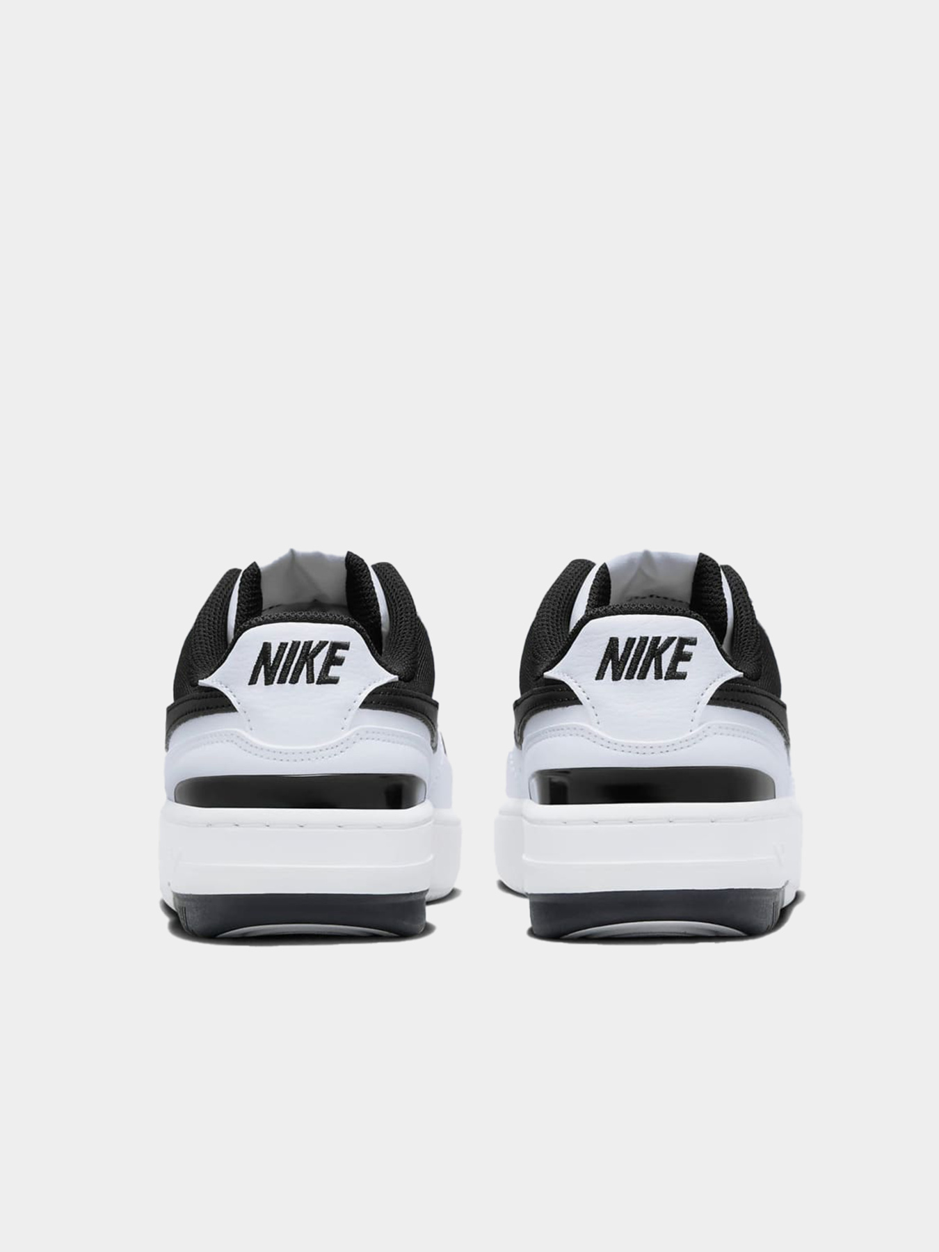 Кроссовки NIKE модель DX9176-100 Фото