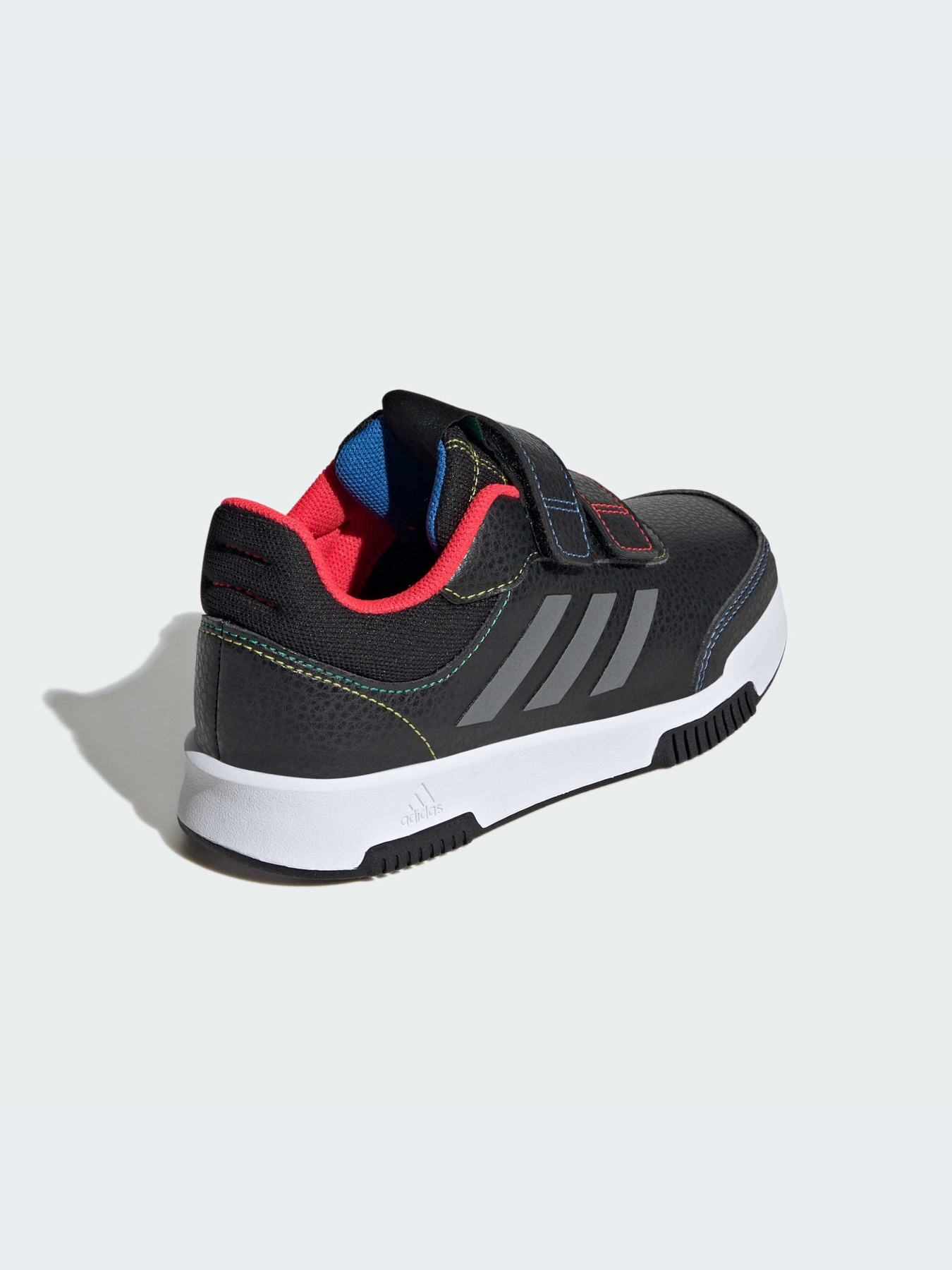 Кроссовки Adidas модель JQ2869-KZ Кроссовки Adidas модель JQ2869-KZ Фото