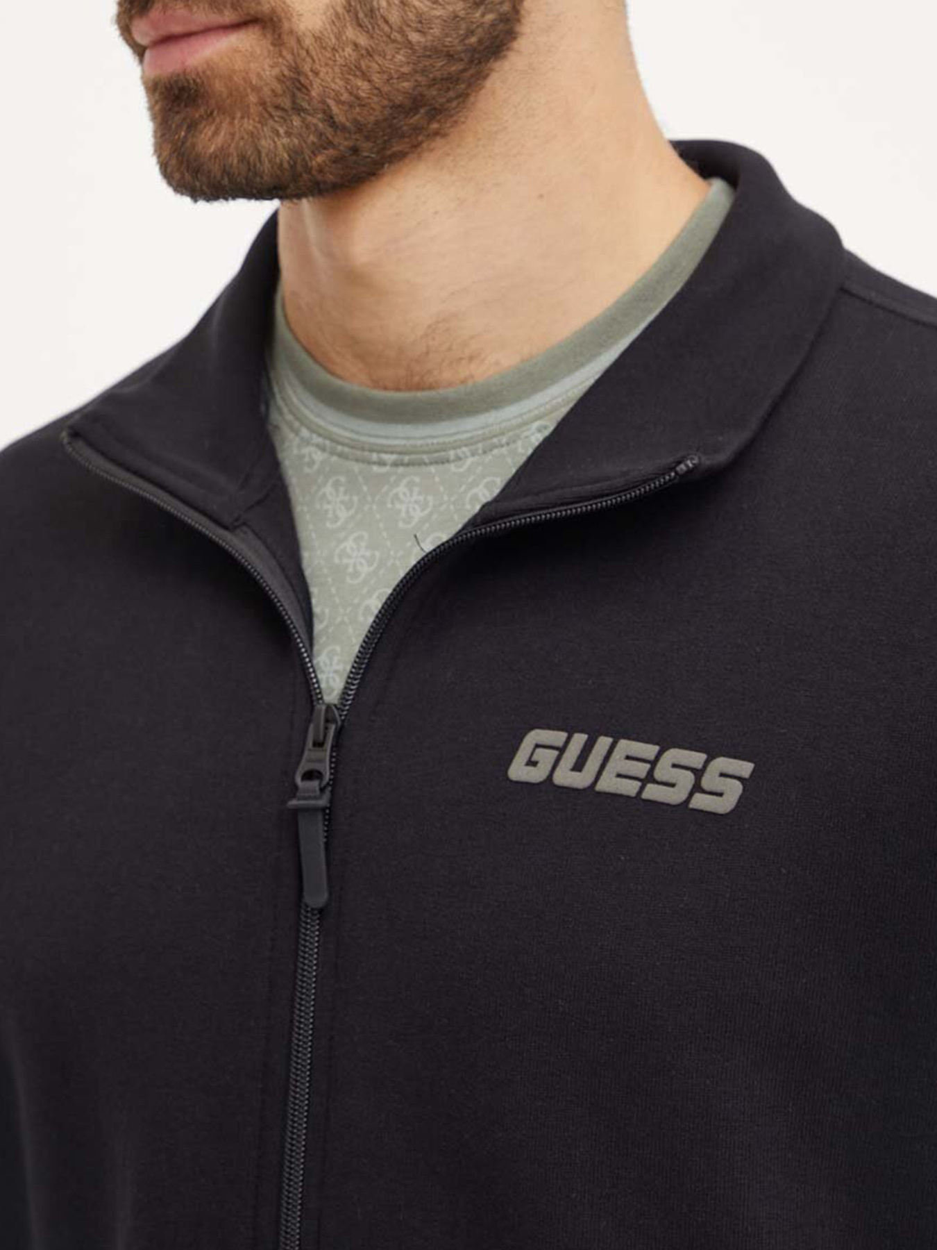 Худи и свитшоты GUESS модель Z4YQ01-K9V31-JBLK Худи и свитшоты GUESS модель Z4YQ01-K9V31-JBLK Фото