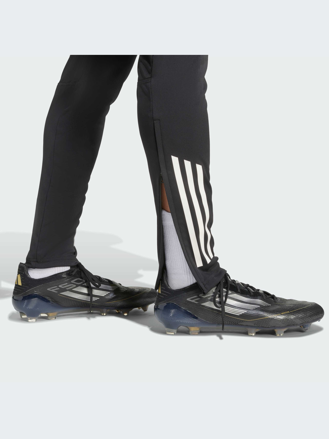 Брюки Adidas Tiro модель JW4356-KZ Фото