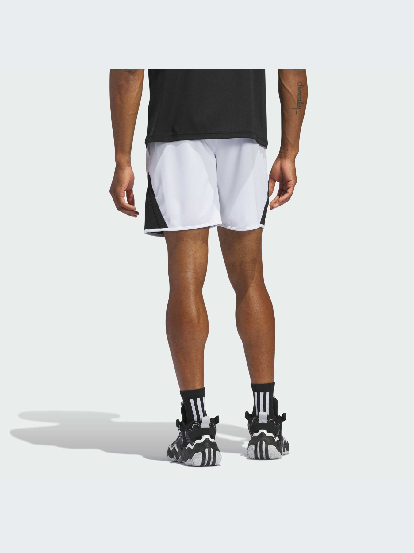 Шорты Adidas модель IX1849-KZ Фото