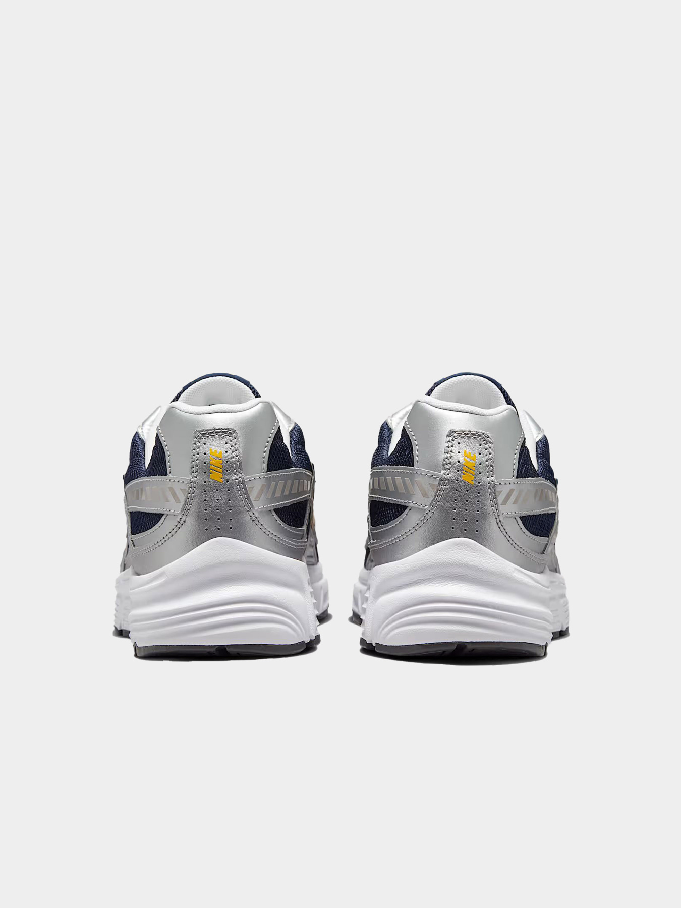 Кроссовки NIKE модель IB4467-451 Фото