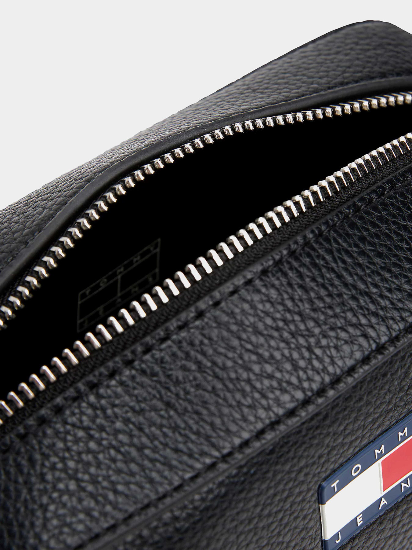 Сумки Tommy Hilfiger модель AW0AW17543-BDS Фото