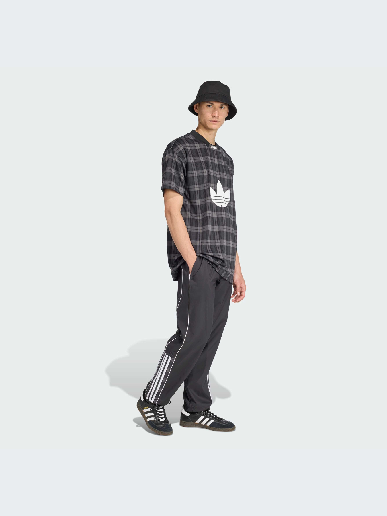 Брюки Adidas Graphics модель JV7733-KZ Фото