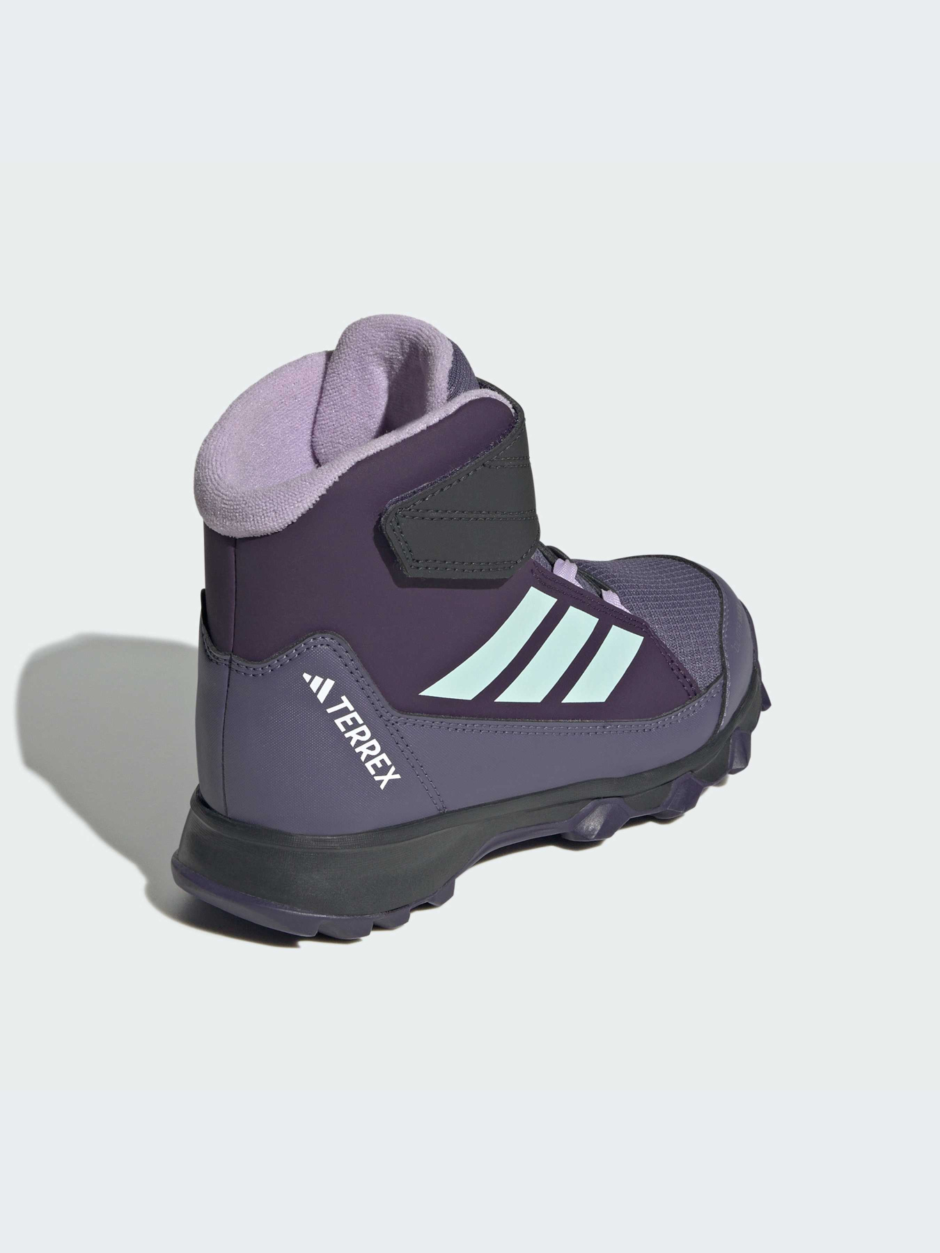 Ботинки и сапоги Adidas модель JR4190-KZ Фото