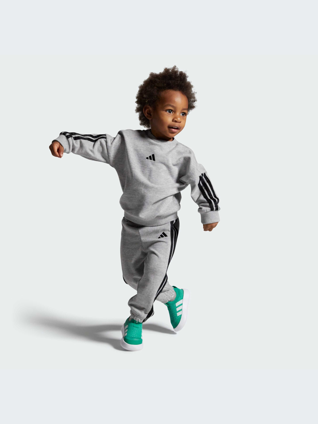 Кроссовки Adidas модель JI1608-KZ Фото