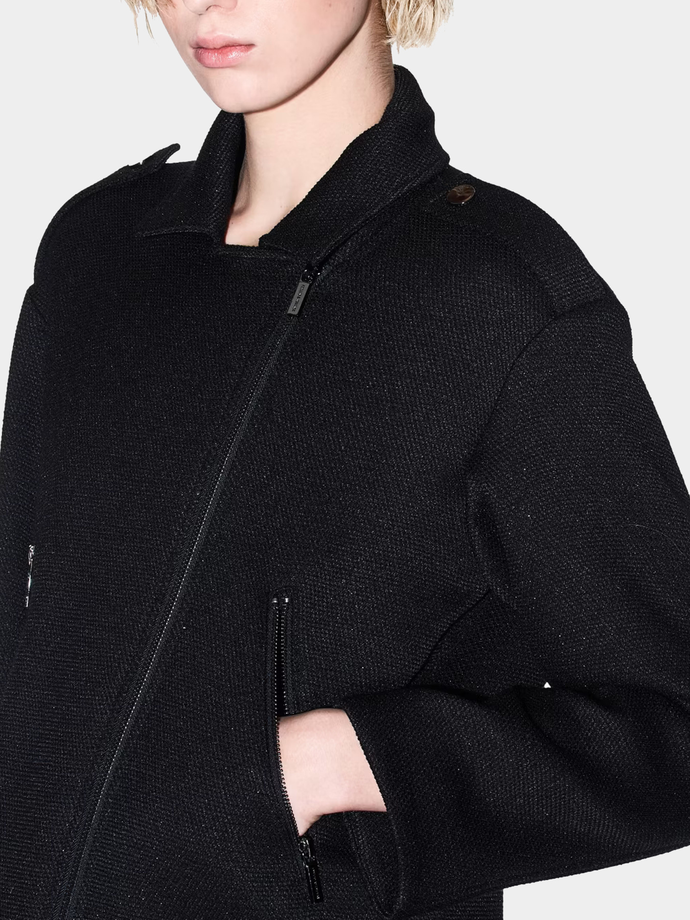 Куртки и дубленки Armani Exchange модель XW001236-AF16198-UC001 Фото