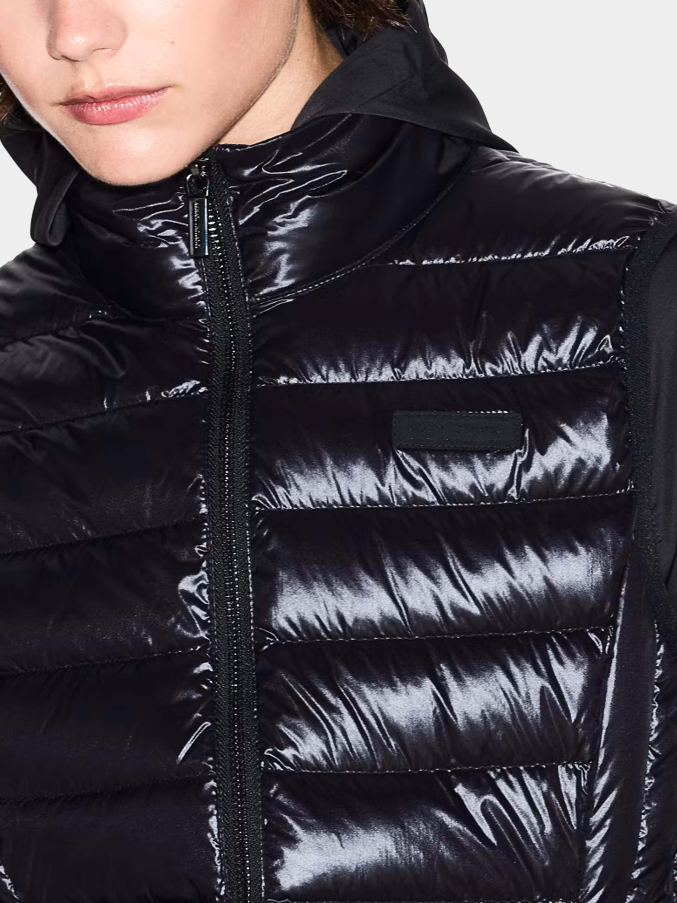 Куртки и дубленки Armani Exchange модель XW001921-AF18757-UC001 Фото