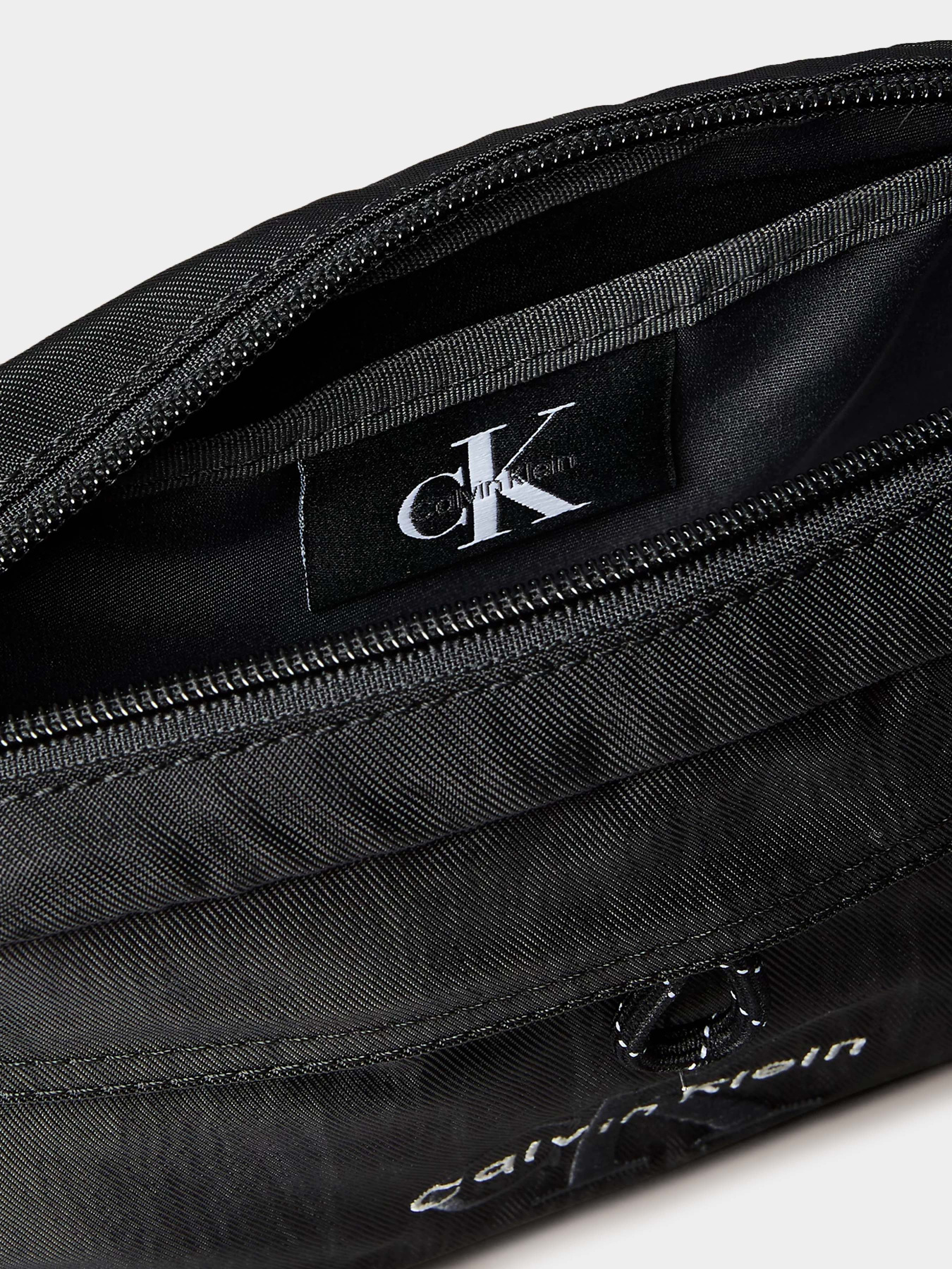 Сумки Calvin Klein модель LV04D3117G-UB1 Фото