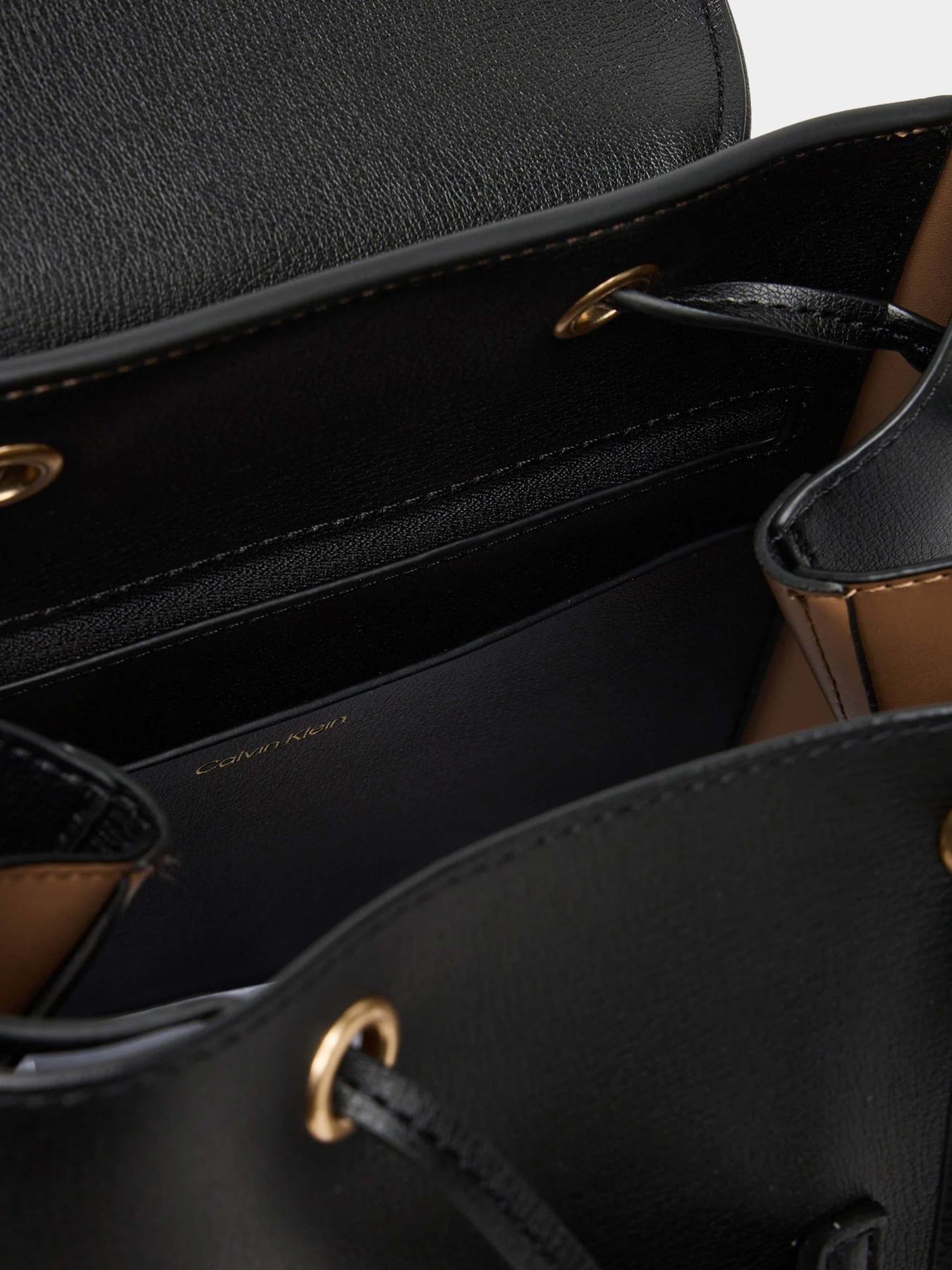 Рюкзаки Calvin Klein модель LV04F3297G-332 Фото