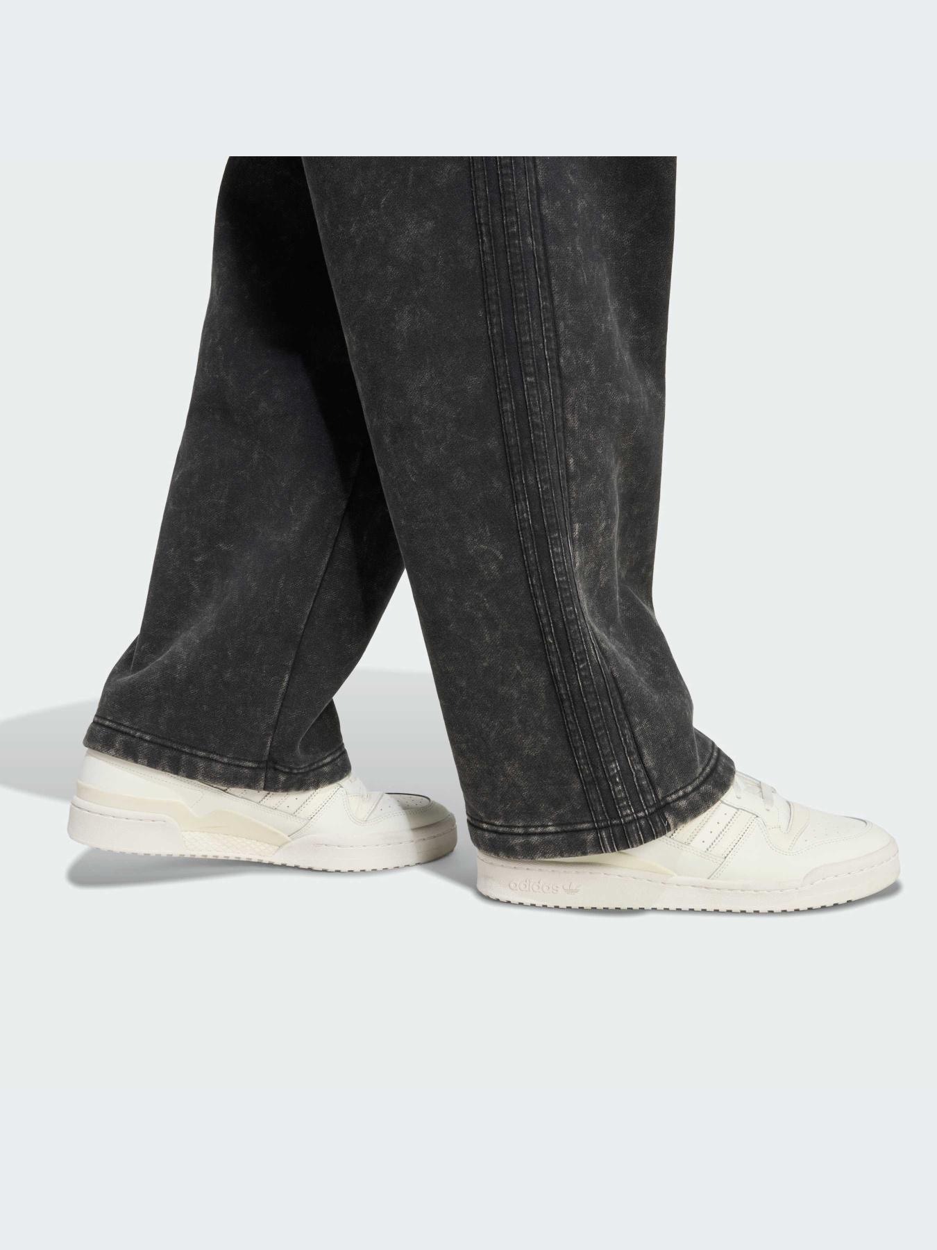 Брюки Adidas Superstar модель JV8468-KZ Фото