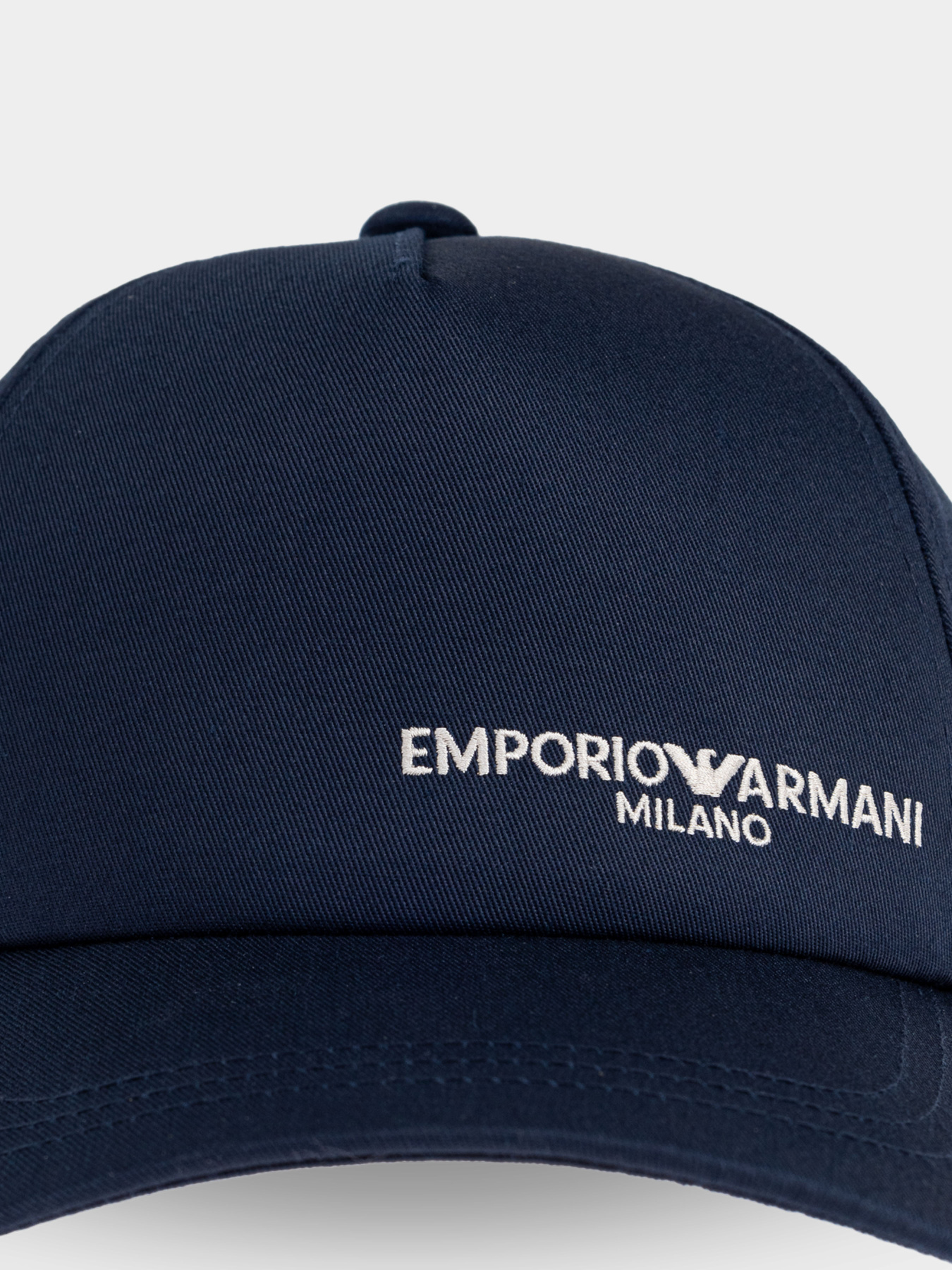 Шапки и кепки Emporio Armani модель EM003742-AF18167-UB130 Фото